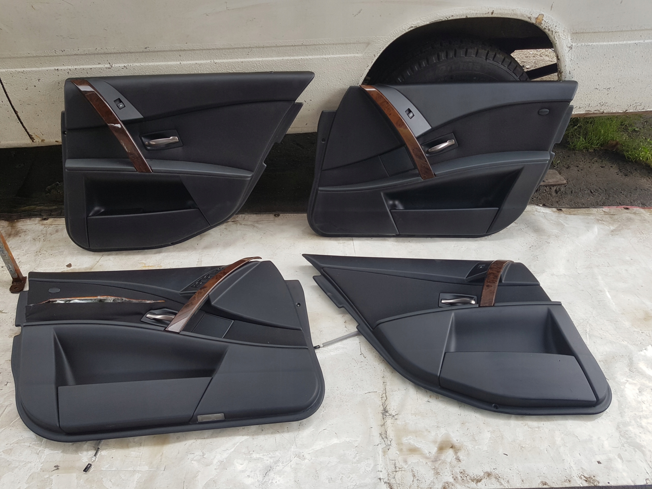 Xdvx323r2 - обивка бекона двери BMW E60