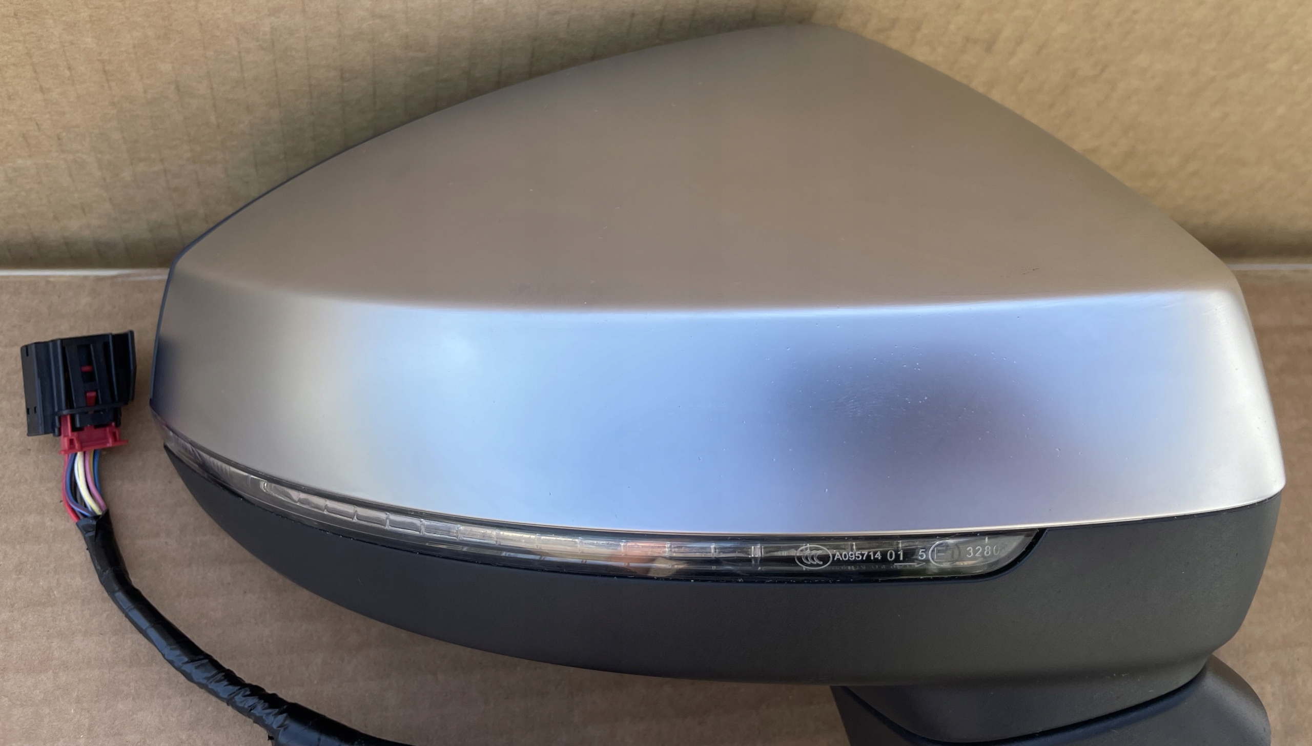 mirror AUDI A3 S3 RS3 14 PIN ALU CHROM as new original 2012-2019 R
