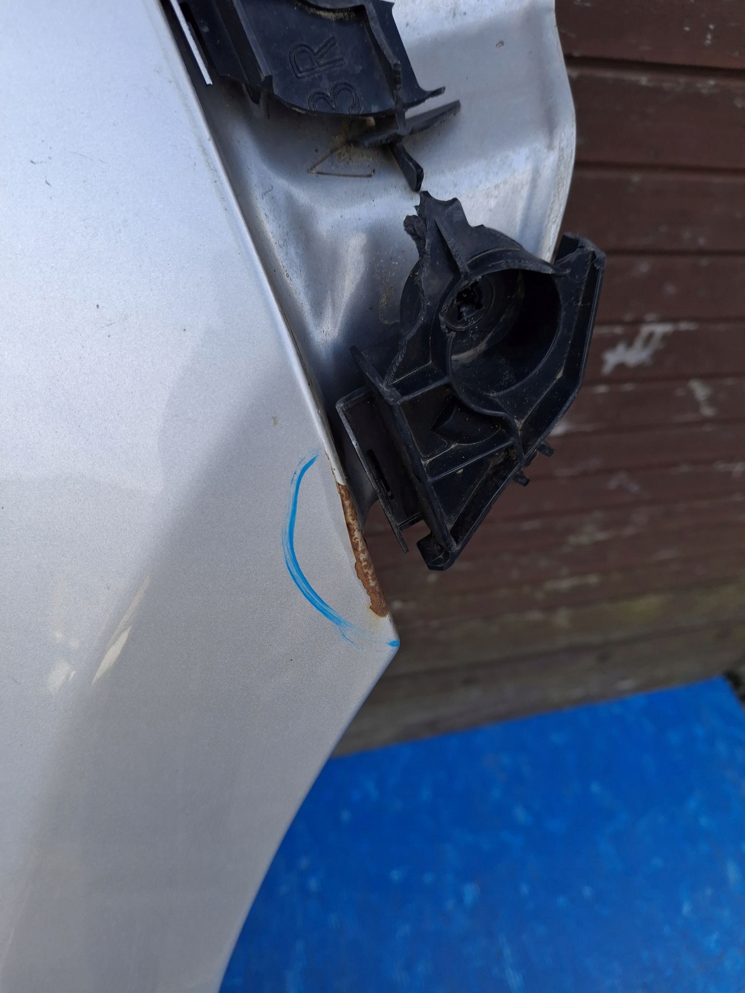 fender right front TOYOTA PRIUS + PRIUS plus 2011R->