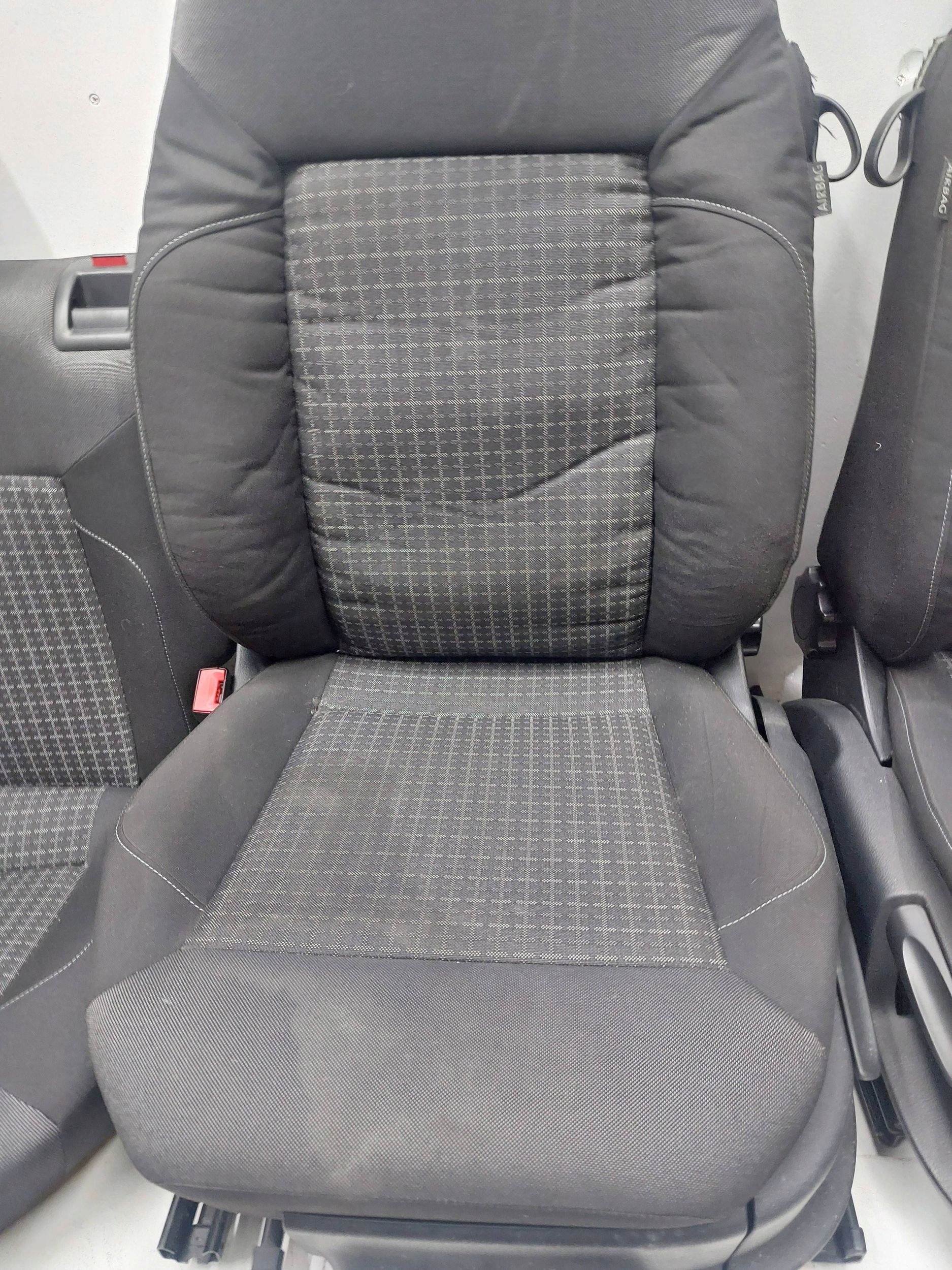 VW POLO V 6R 6C 3D Sitz KOMPLET EUROPA