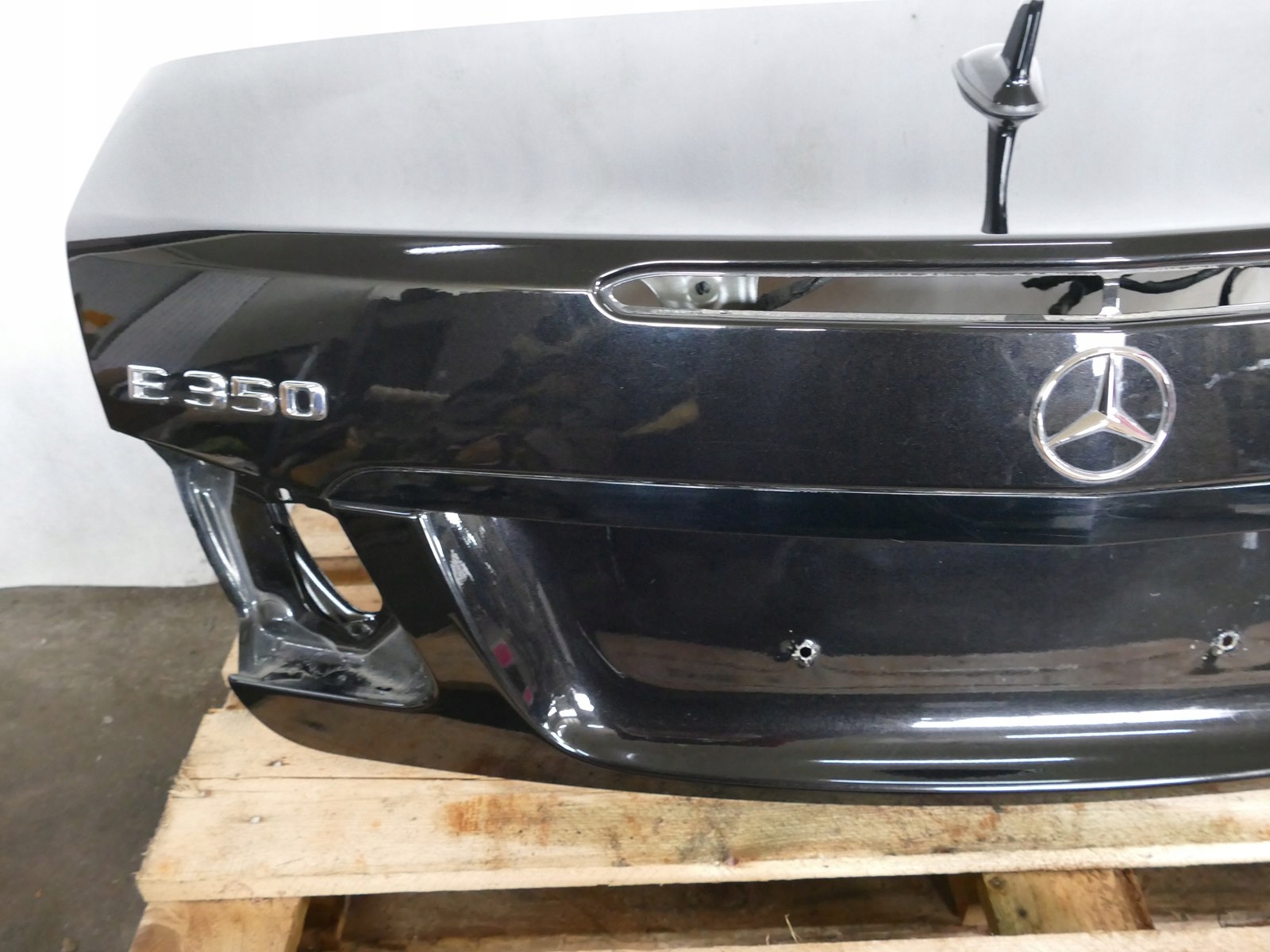 MERCEDES E A207 LIFT AMG trunk door boot 197