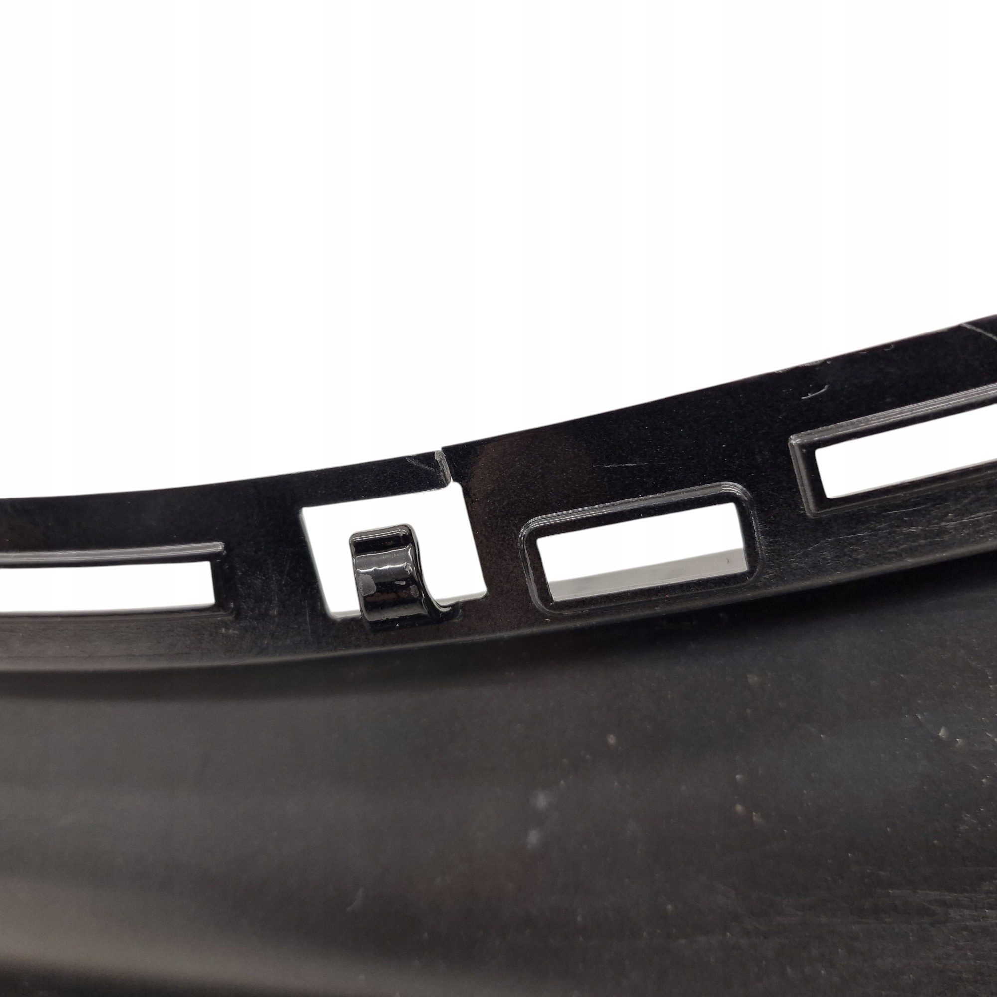 bumper front VOLVO XC60 II LIFT R-design 4X PDC without washers 2021-25