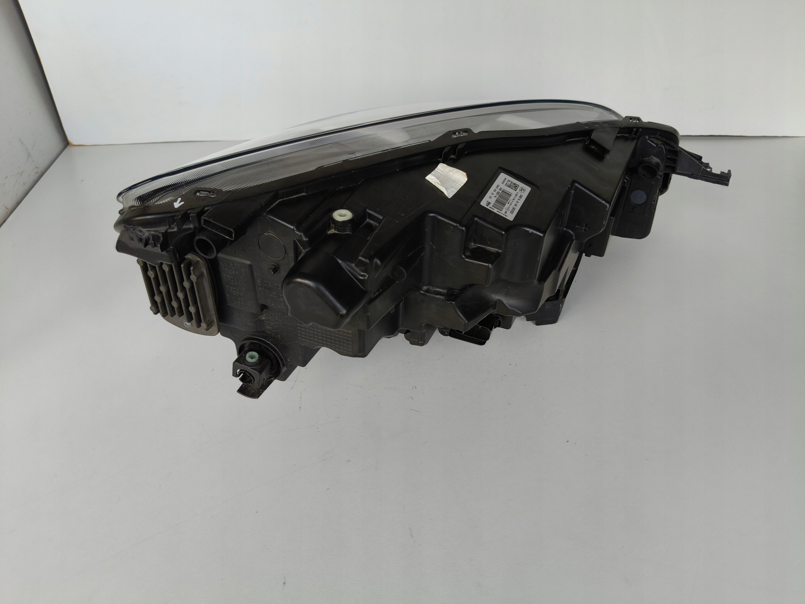 light left REFLEKTOR FORD KUGA MK3 19- FULL LED