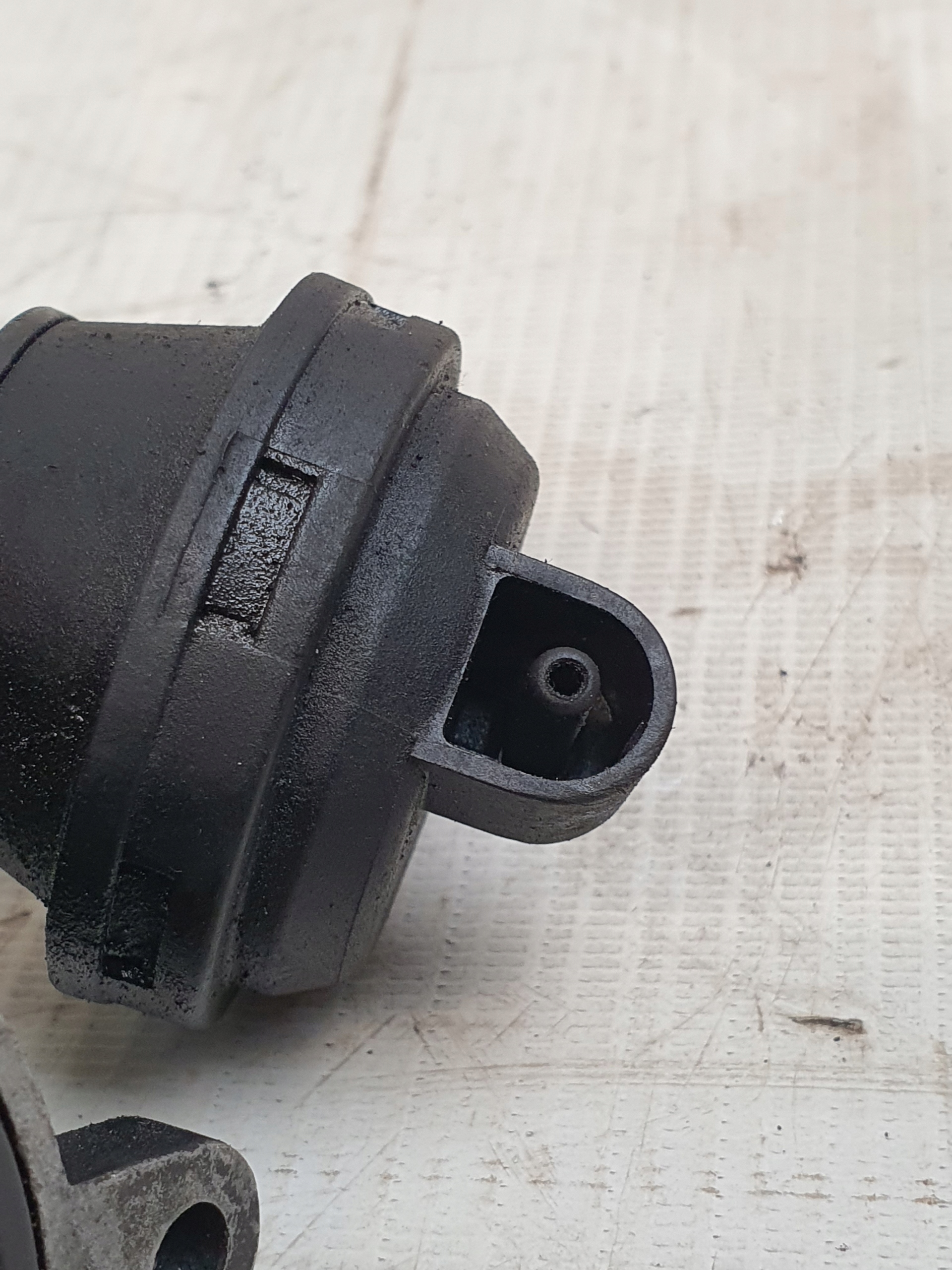 agr-ventil 038129637D SEAT TOLEDO 1.9TDI 98-05r.