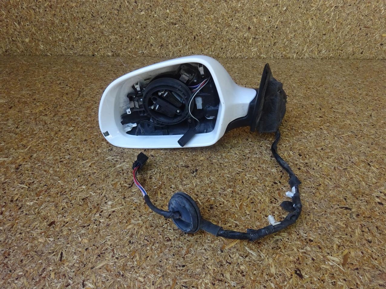 AUDI A3 8Pp3d 08-10 ДЗЕРКАЛО ЗЛІВА ФОТОХРОМНИЙ 10 ПІНИ-КОНТАКТИ0pin Ly9c