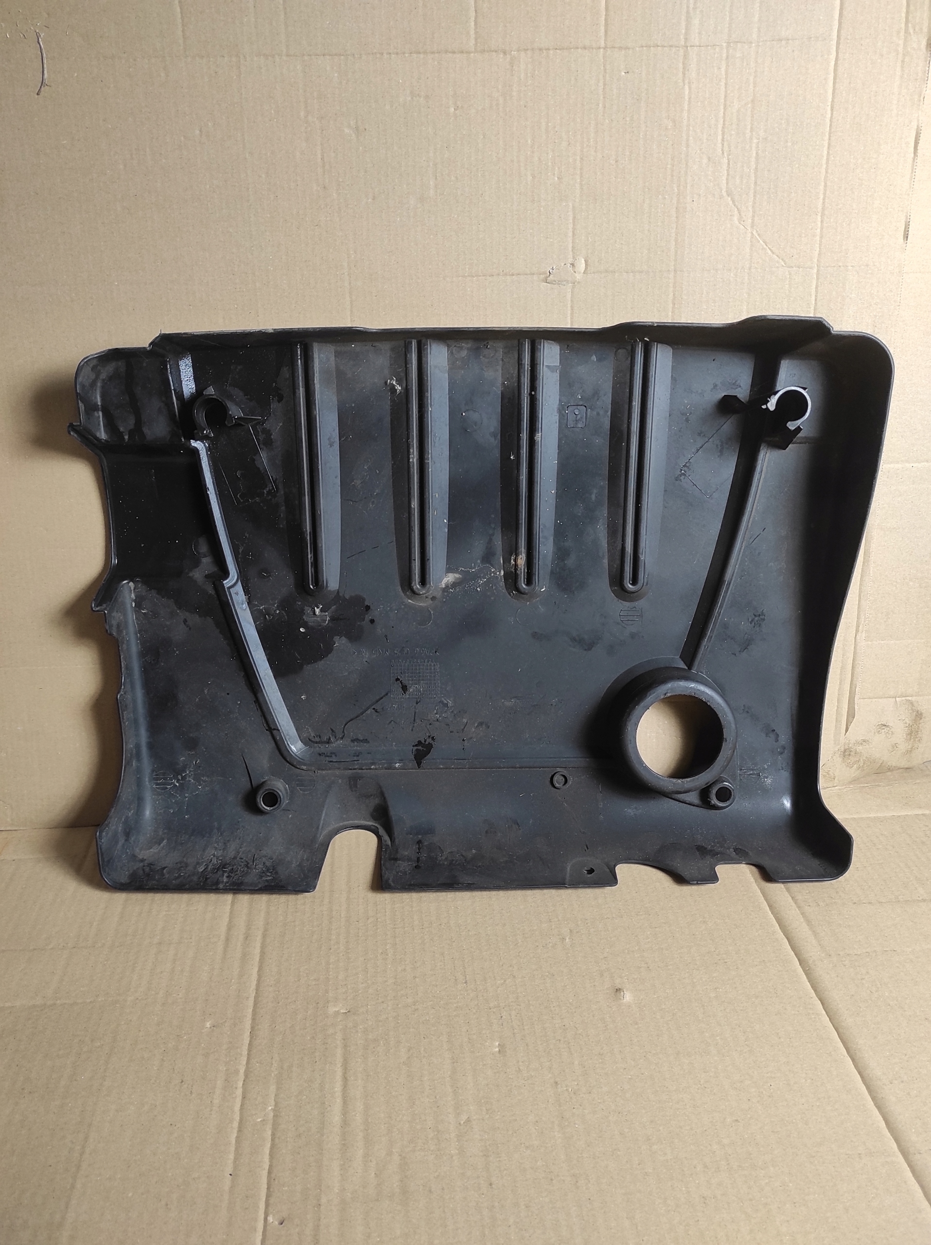 OPEL ZAFIRA motor cover 315829598