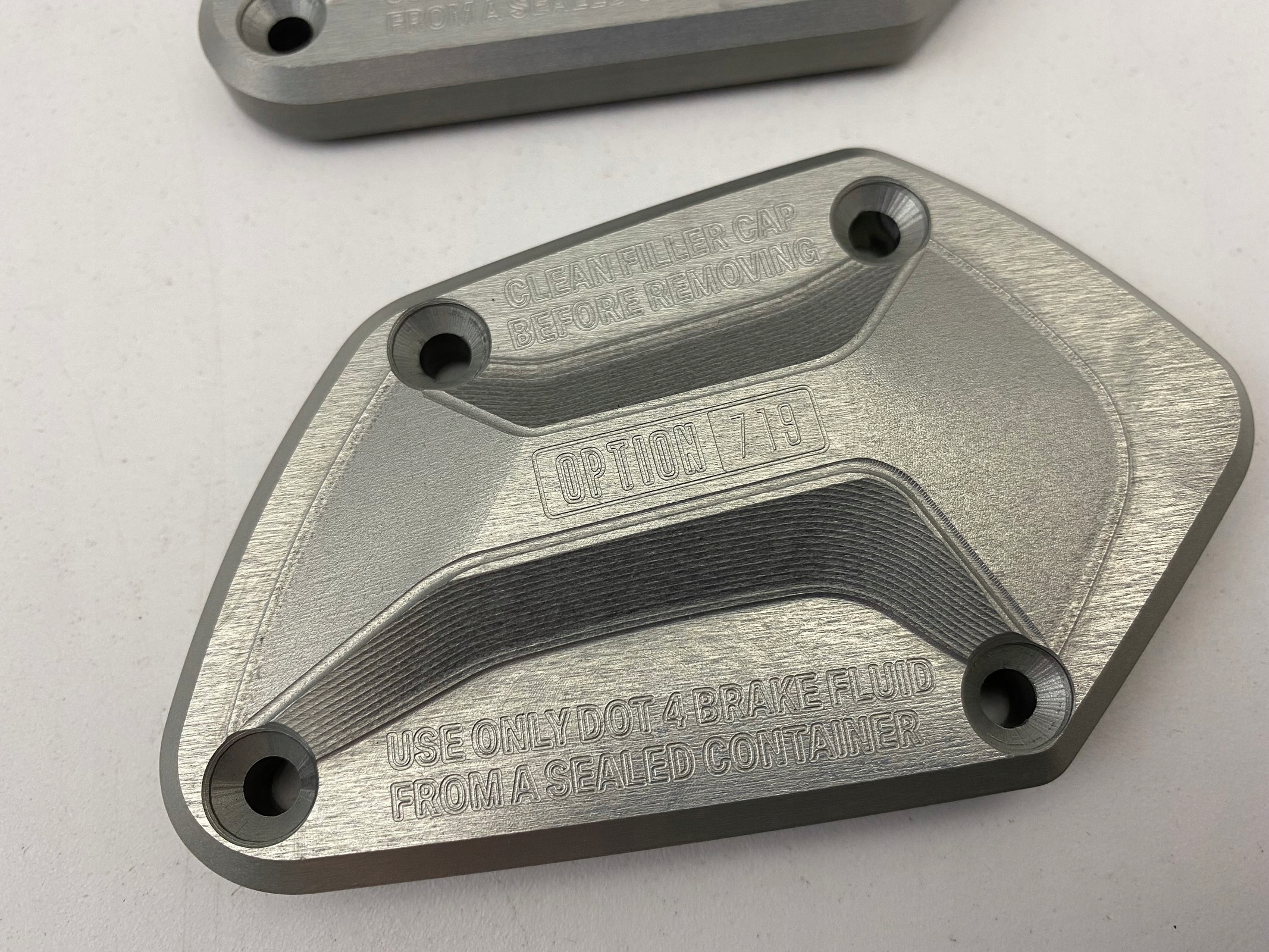 32728404098 - BMW R NINET КРЫШКА РЕЗЕРВУАРА СЦЕПЛЕНИЯ OPTION719