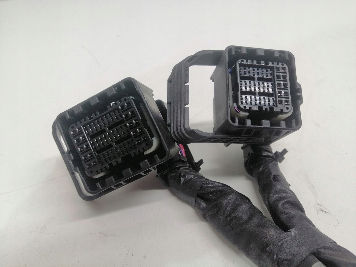 KIA PICANTO III WTYCZKA KOSTKA KOMPUTERA 2017