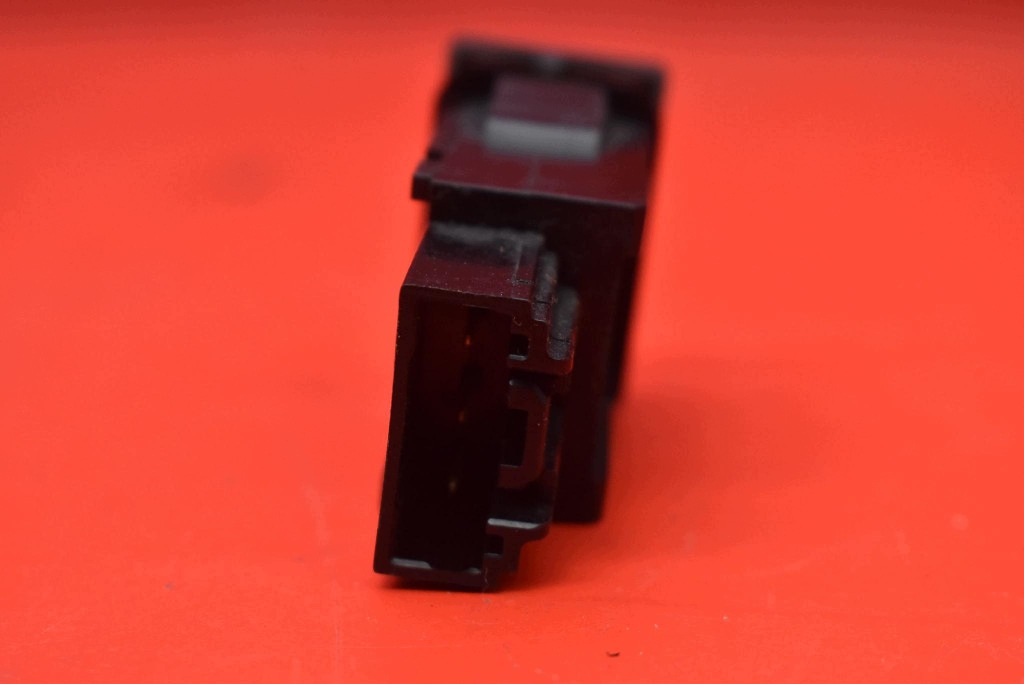 switch button DSC NE55664T0 MAZDA MX-5 III NC 05-08