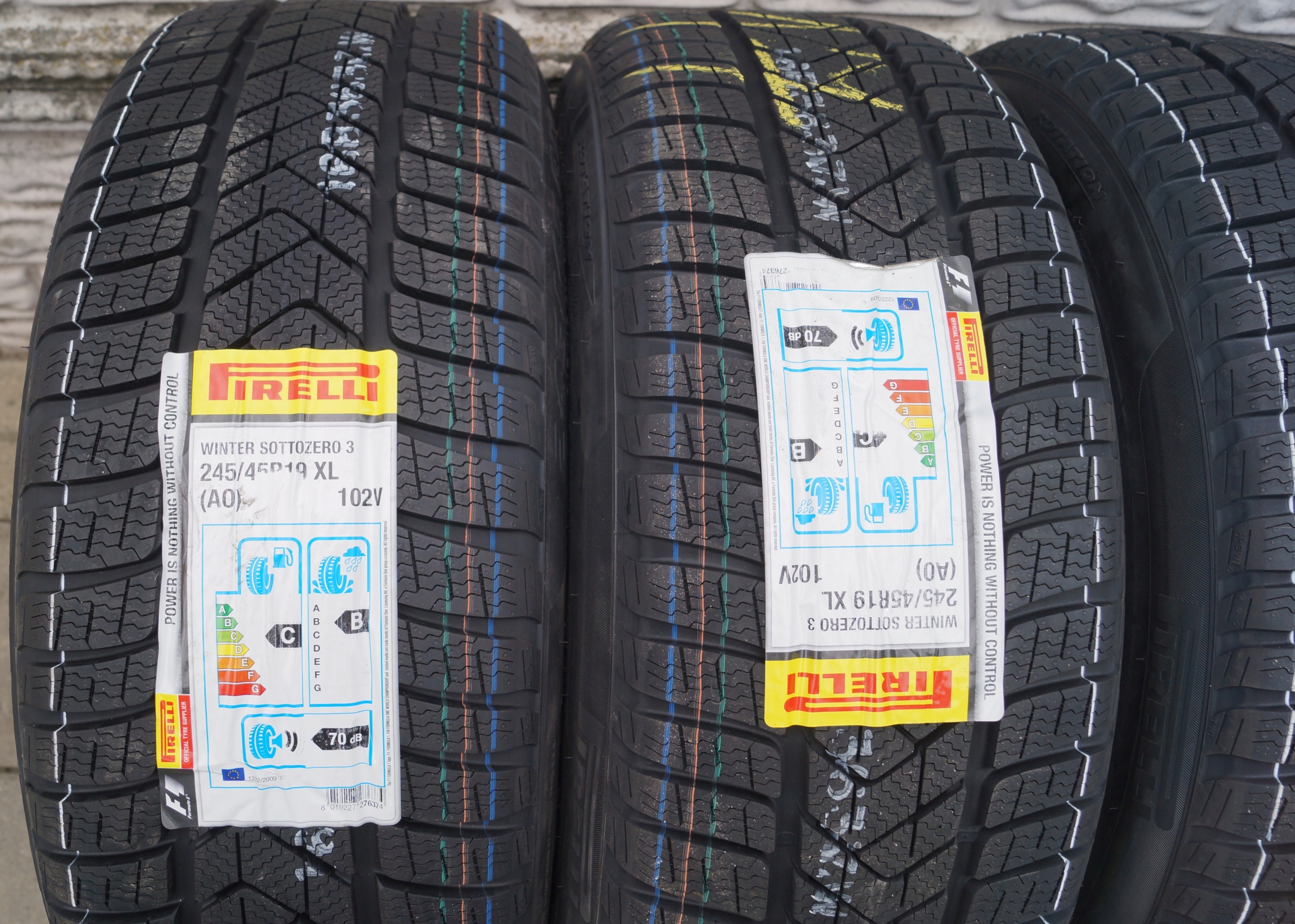 AUDI A6 C8 KOŁA ZIMOWE 245/45R19 PIRELLI NOWE Otwór centralny (mm) 66,6