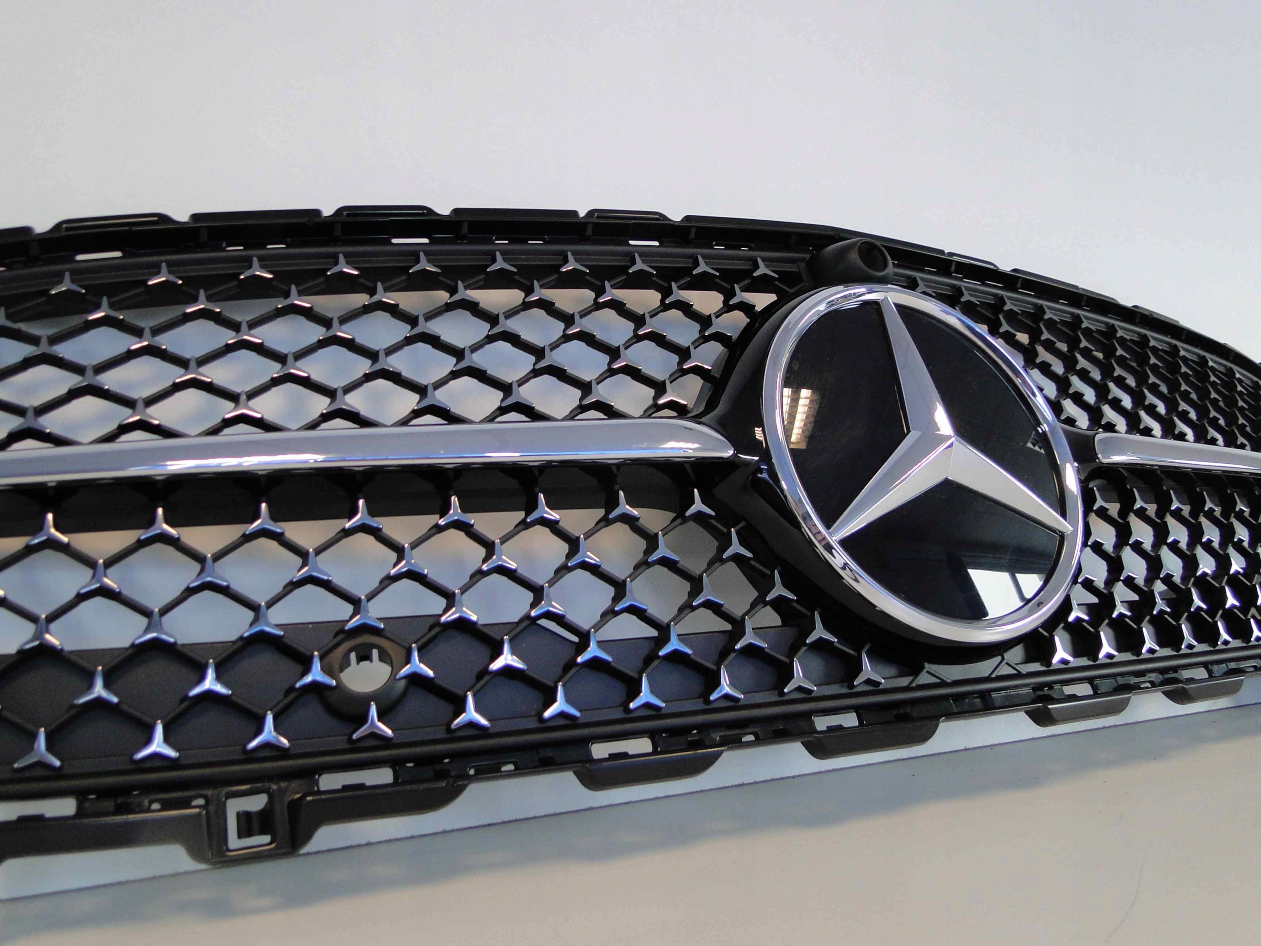 MERCEDES C W206 206 GRILL ATRAPA AMG KAMERA ORYG Typ samochodu Samochody osobowe