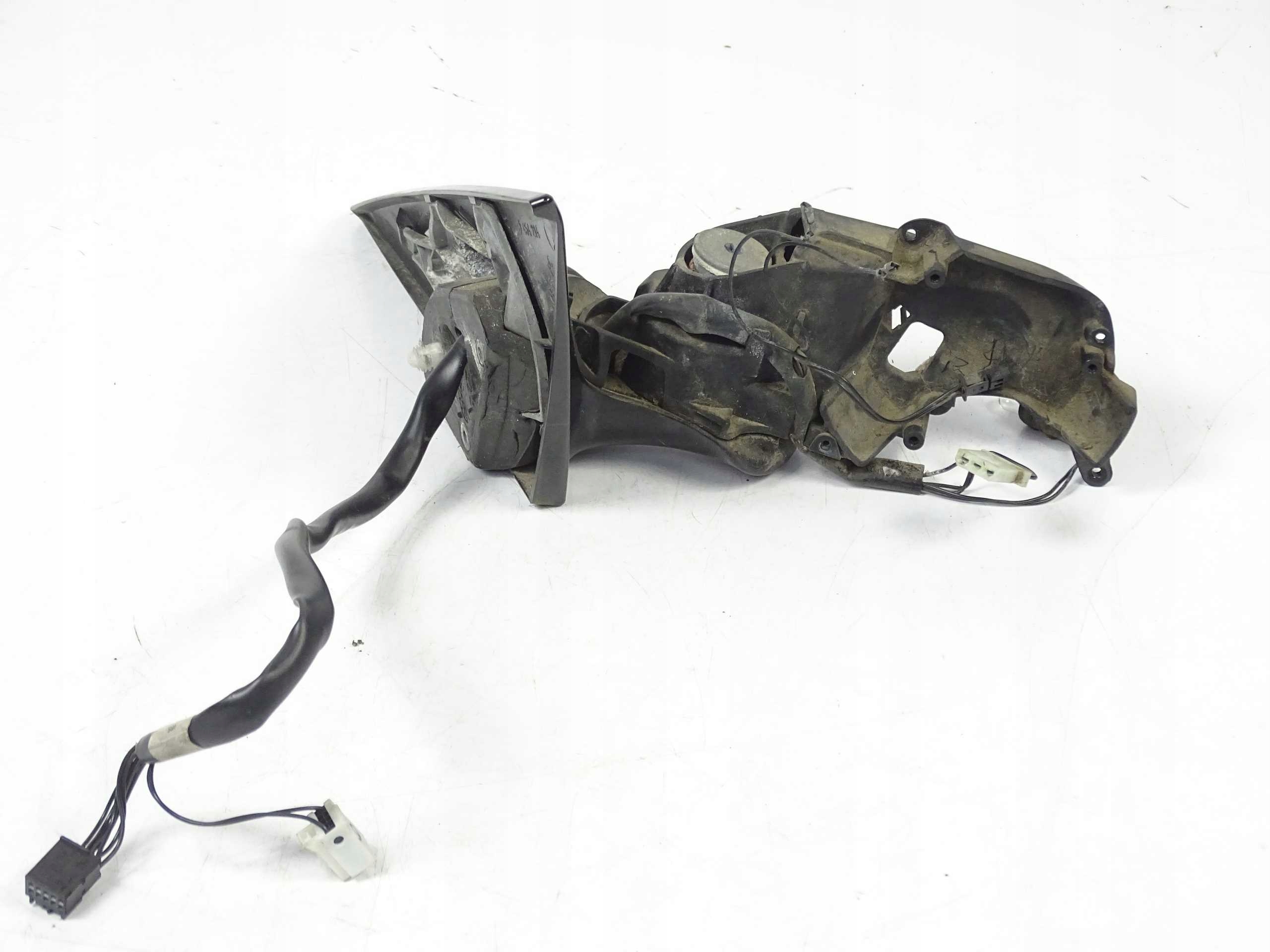 Mercedes CLS W219 STELAŻ LUSTERKA PRAWEGO