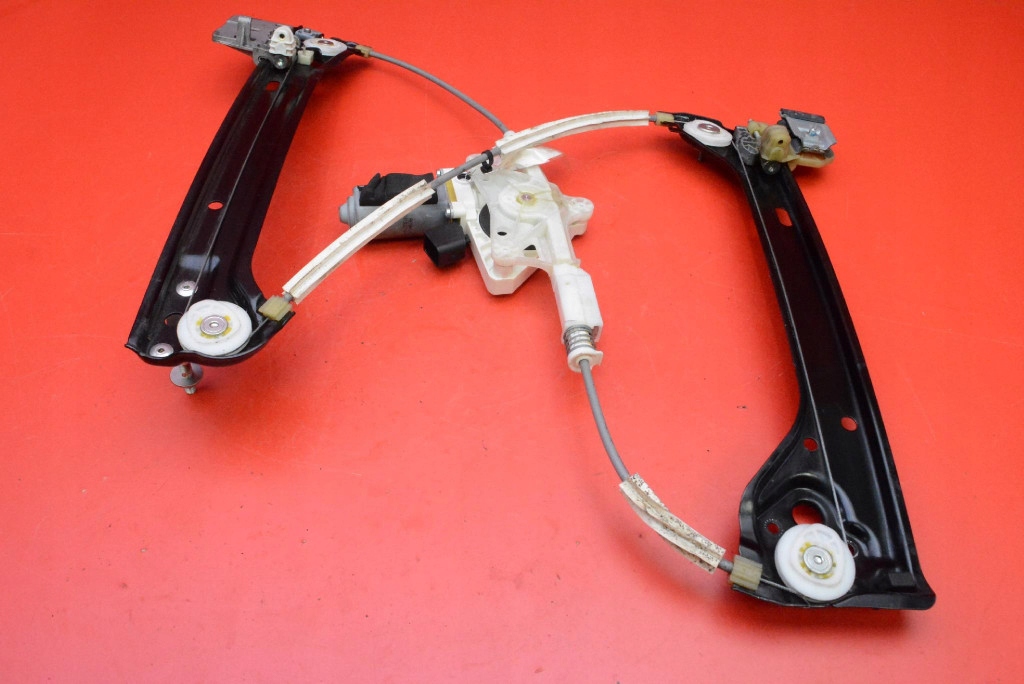 window regulator right front EU A61041-112 MERCEDES CLA C117 sedan 13-16