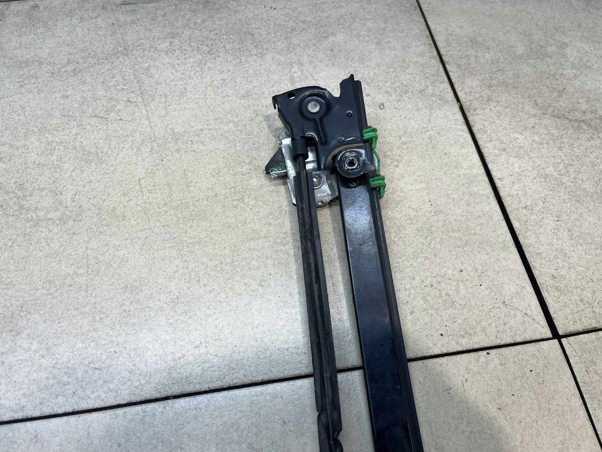 window regulator right front GALAXY 1.9 TDI FL TR37M3959802