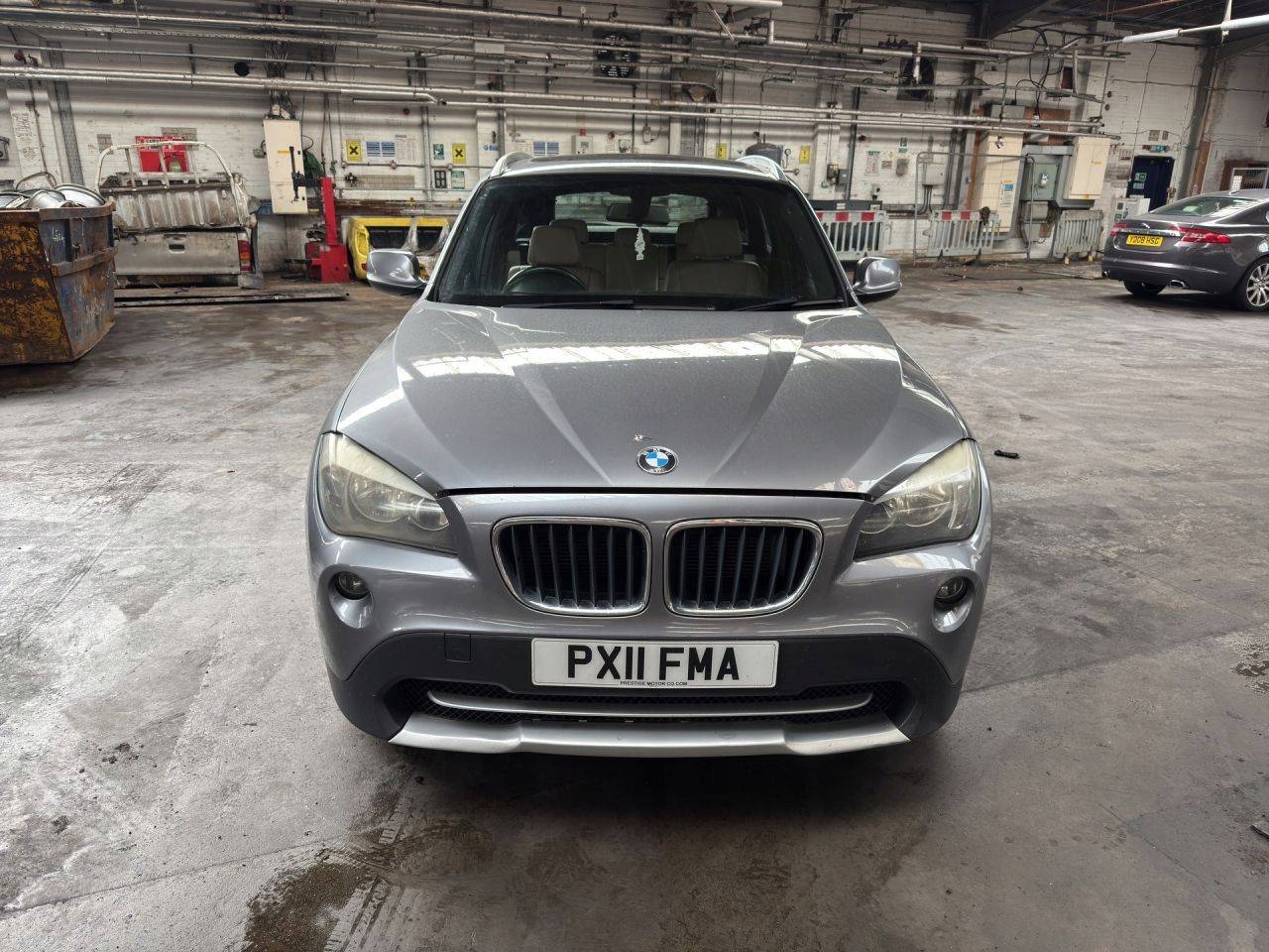 vorne komplet BMW X1 E84 2011 51112993565