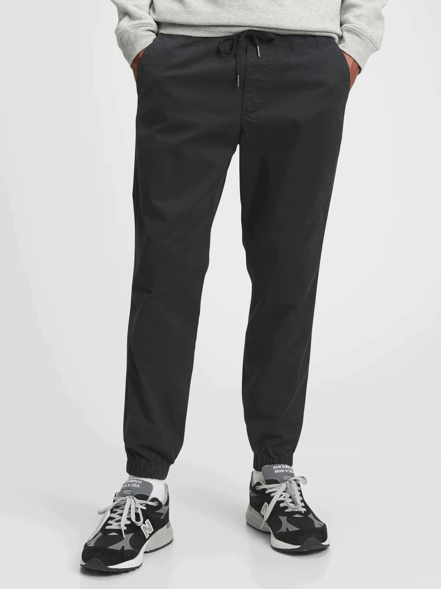 Gap Kalhoty essential joggers