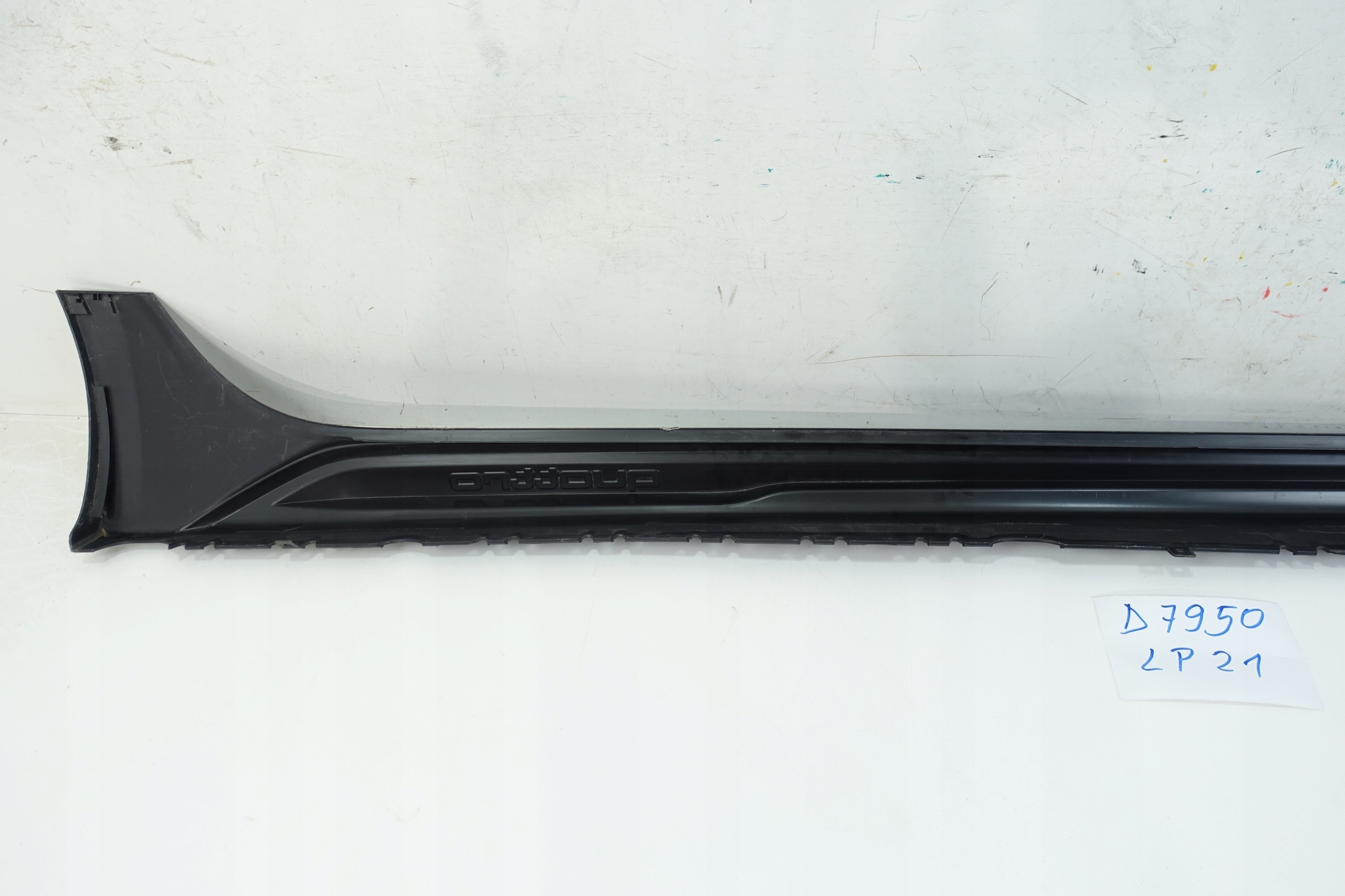 moulding threshold left AUDI A4 B9 LIFT KOMBI ALLROAD