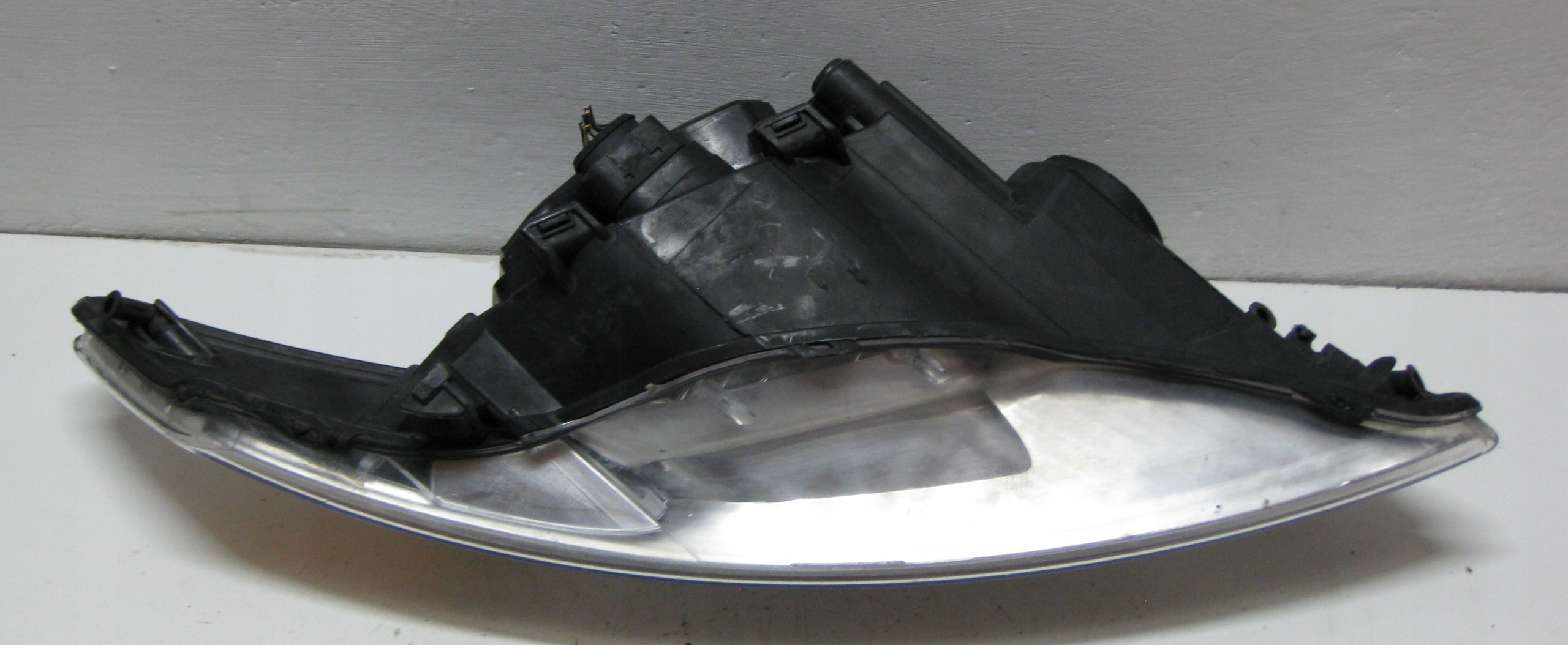 FORD MONDEO MK4 2.0 TDCI 10R KOMBI light left front EUROPA