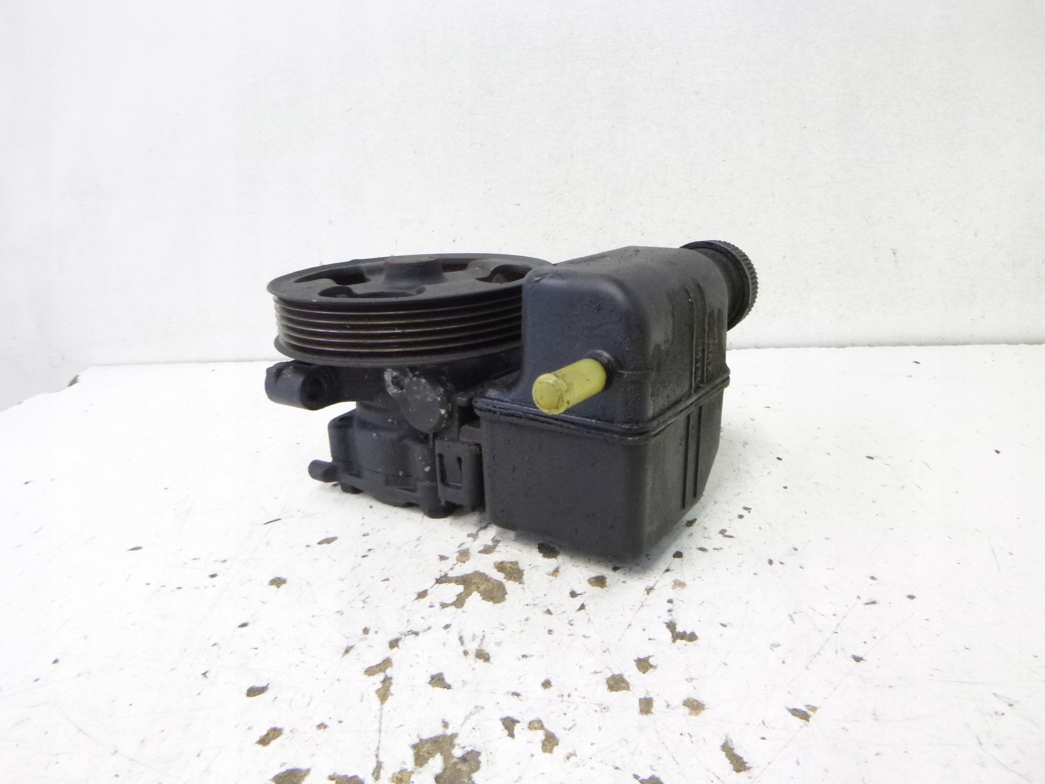servo pump Mazda 6 2.0 2002r.
