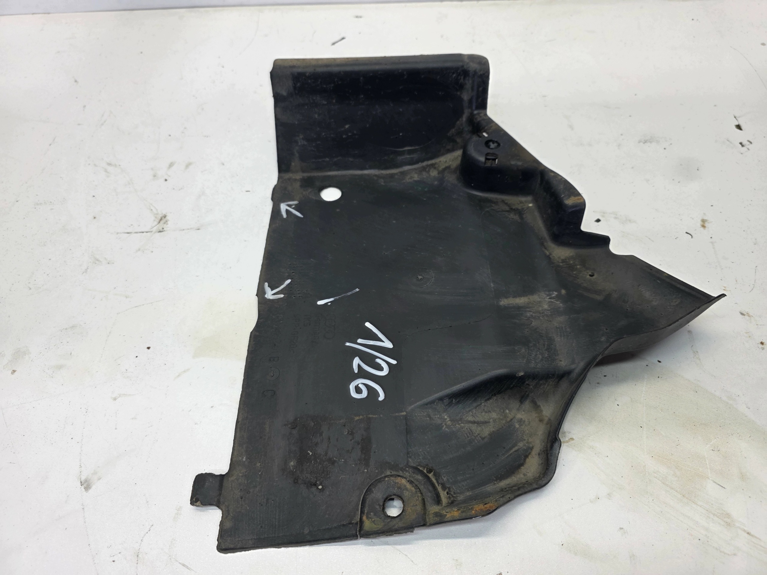 cover chassis left MALA AUDI Q5 8R 8R0825201C 1/26