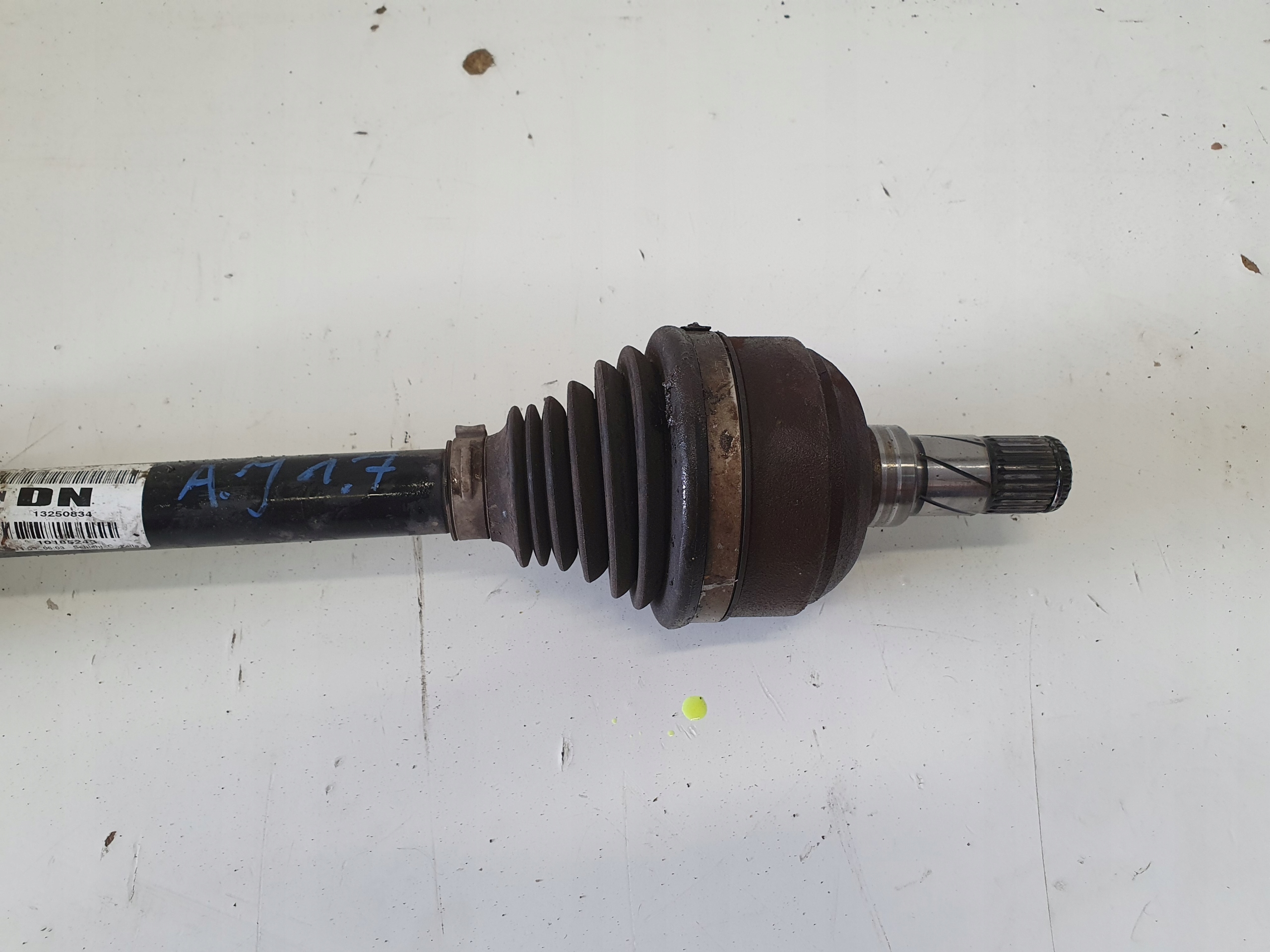 OPEL ASTRA J semi-axis left 13250834 DN 1.6T 1.7 CDTI