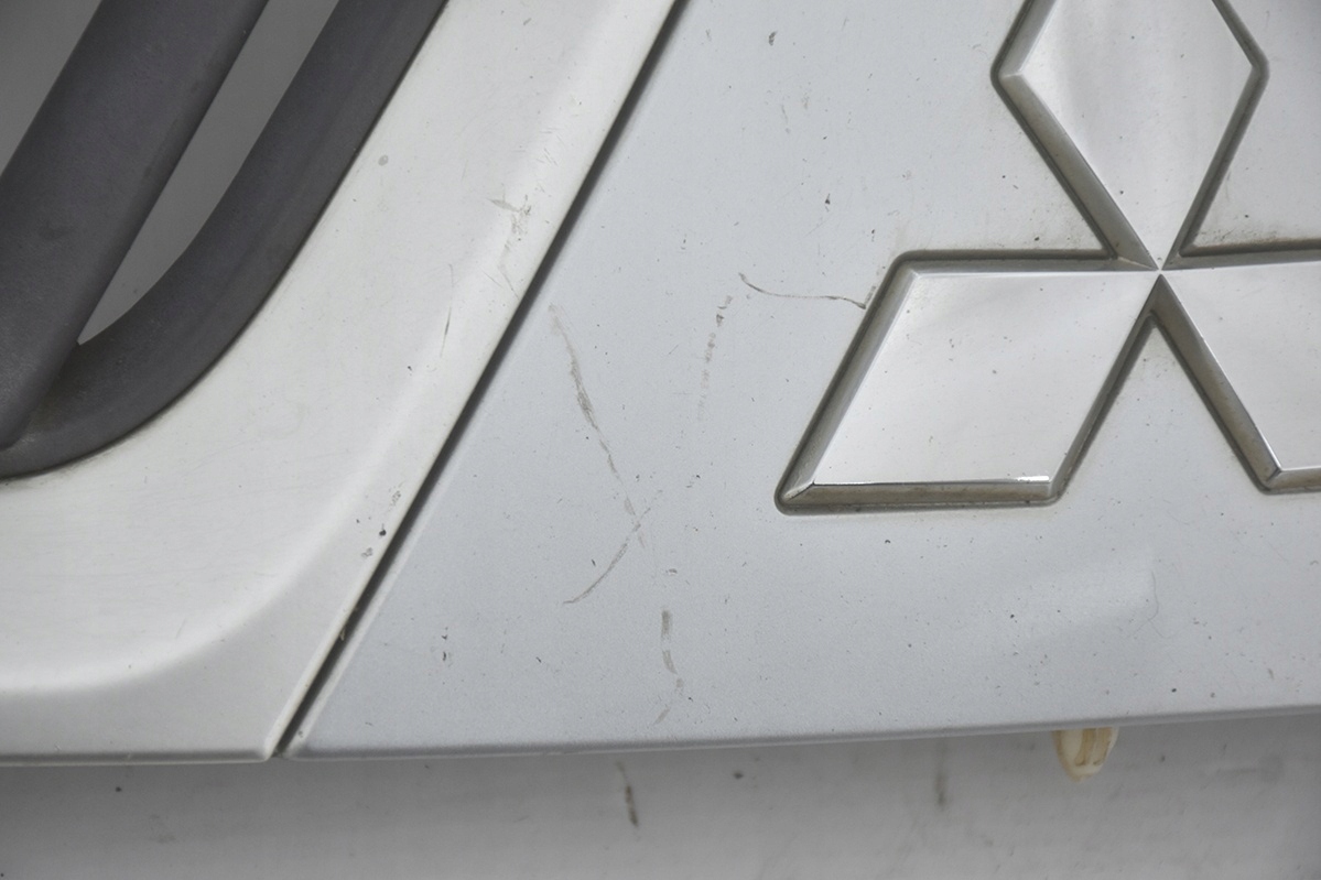 grill grille radiator MITSUBISHI OUTLANDER II