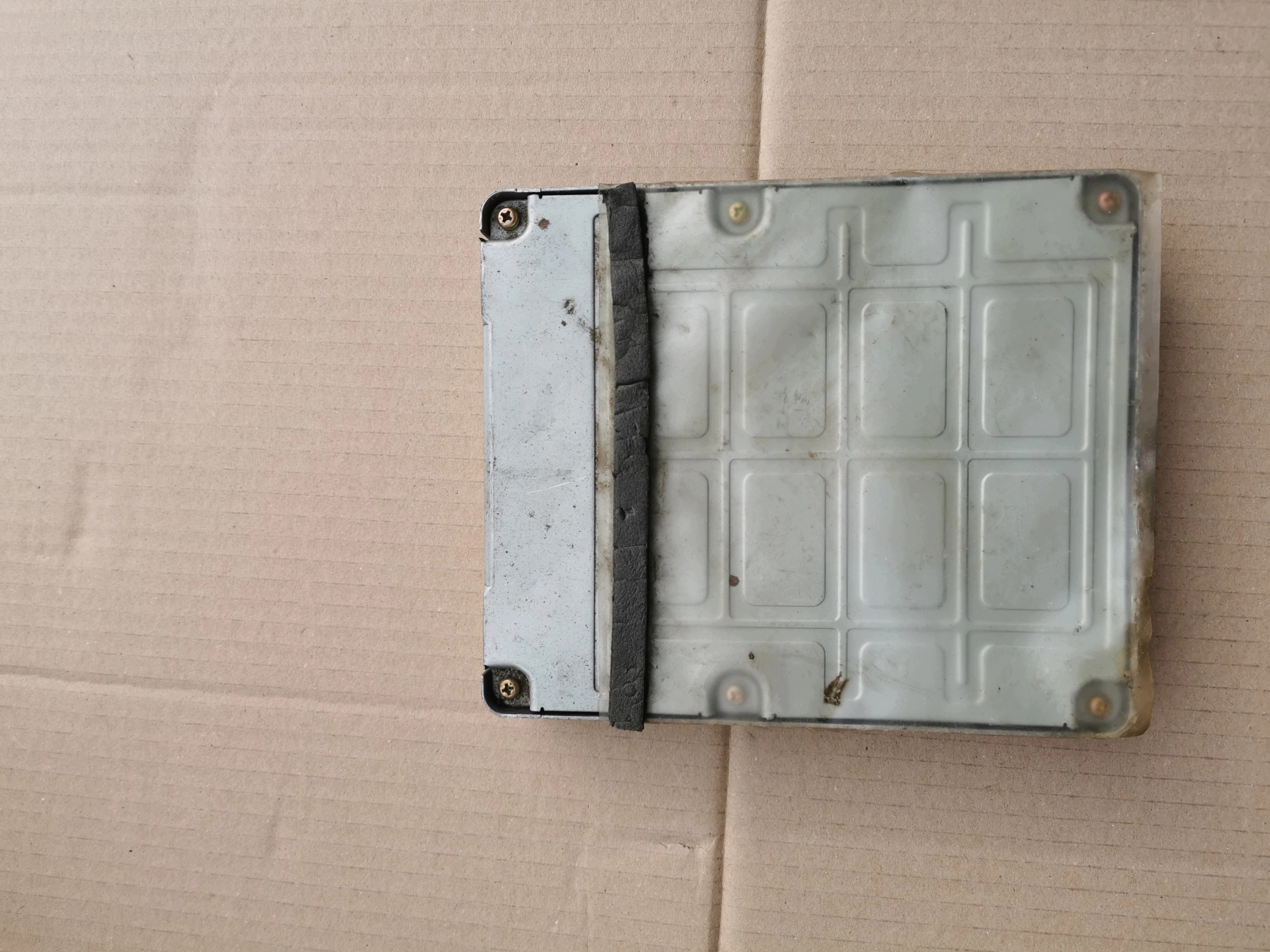 TOYOTA YARIS 1.3 89661-52300 211000-7450 computer ECU