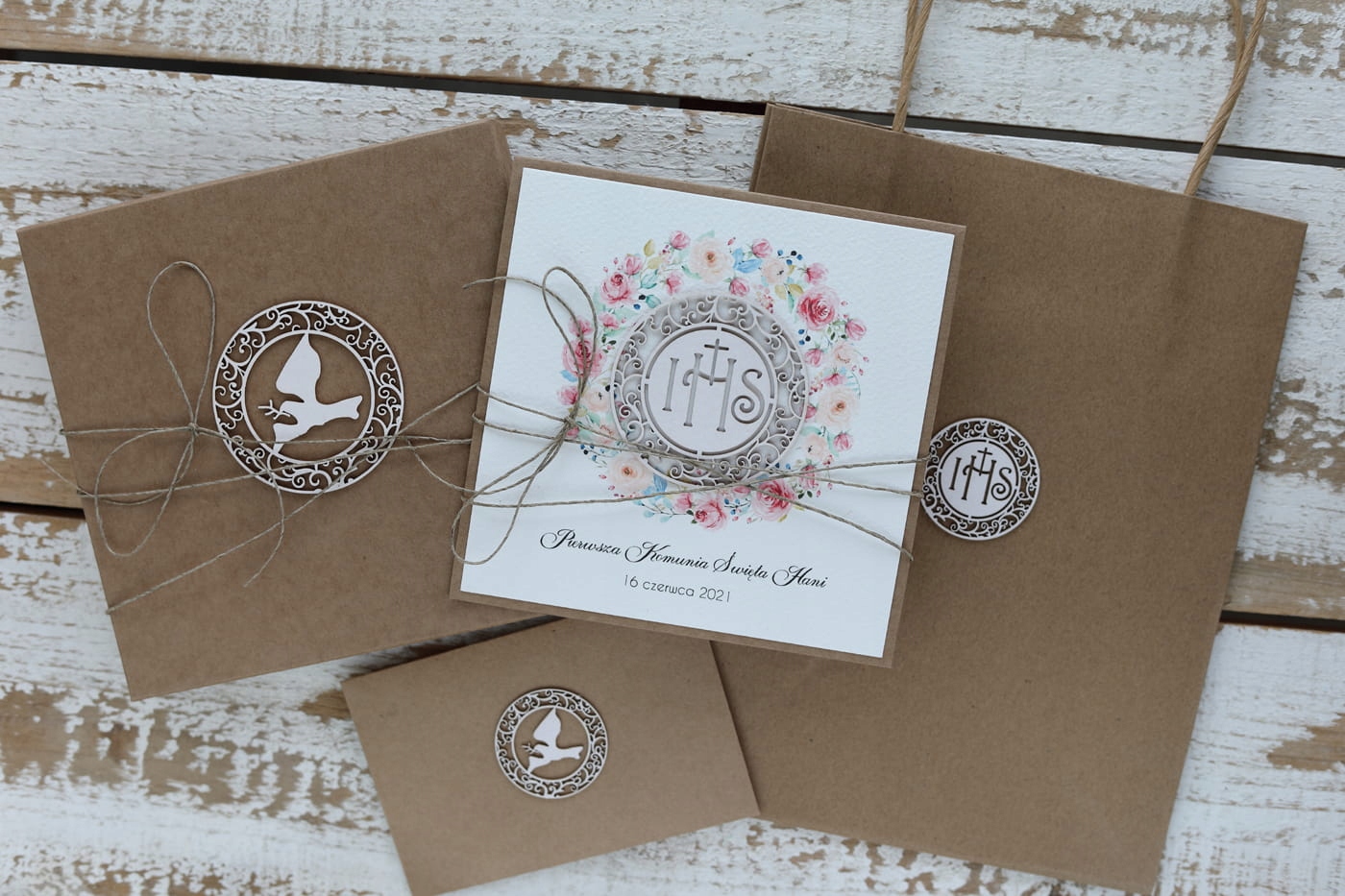 k prvnímu svatému přijímání sada pro dívku – kartička, krabička, obálka, kabelka 2