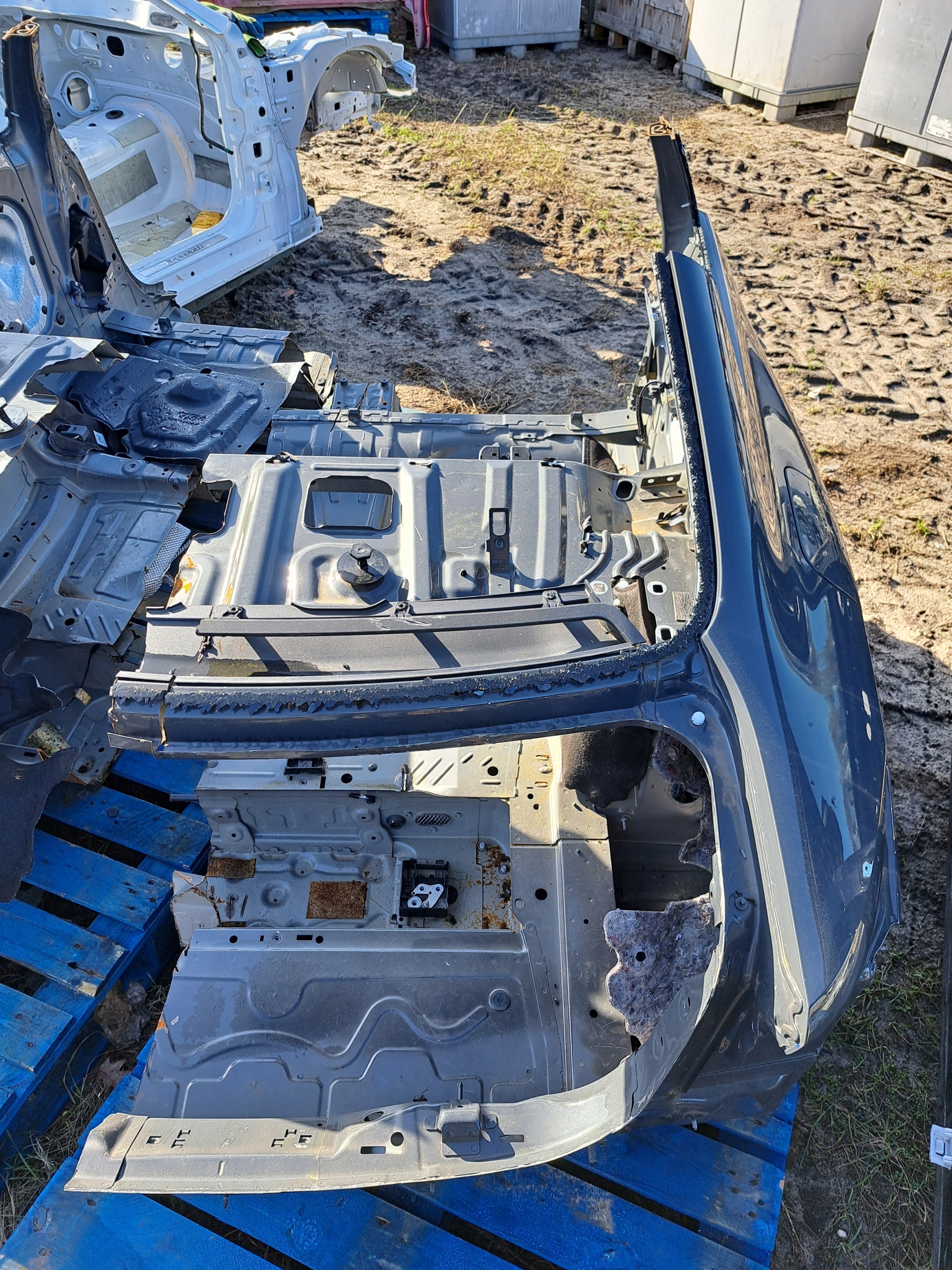 BMW M4 G82 ĆWIARTKA TYŁ BŁOTNIK PRAWY Typ samochodu Samochody osobowe