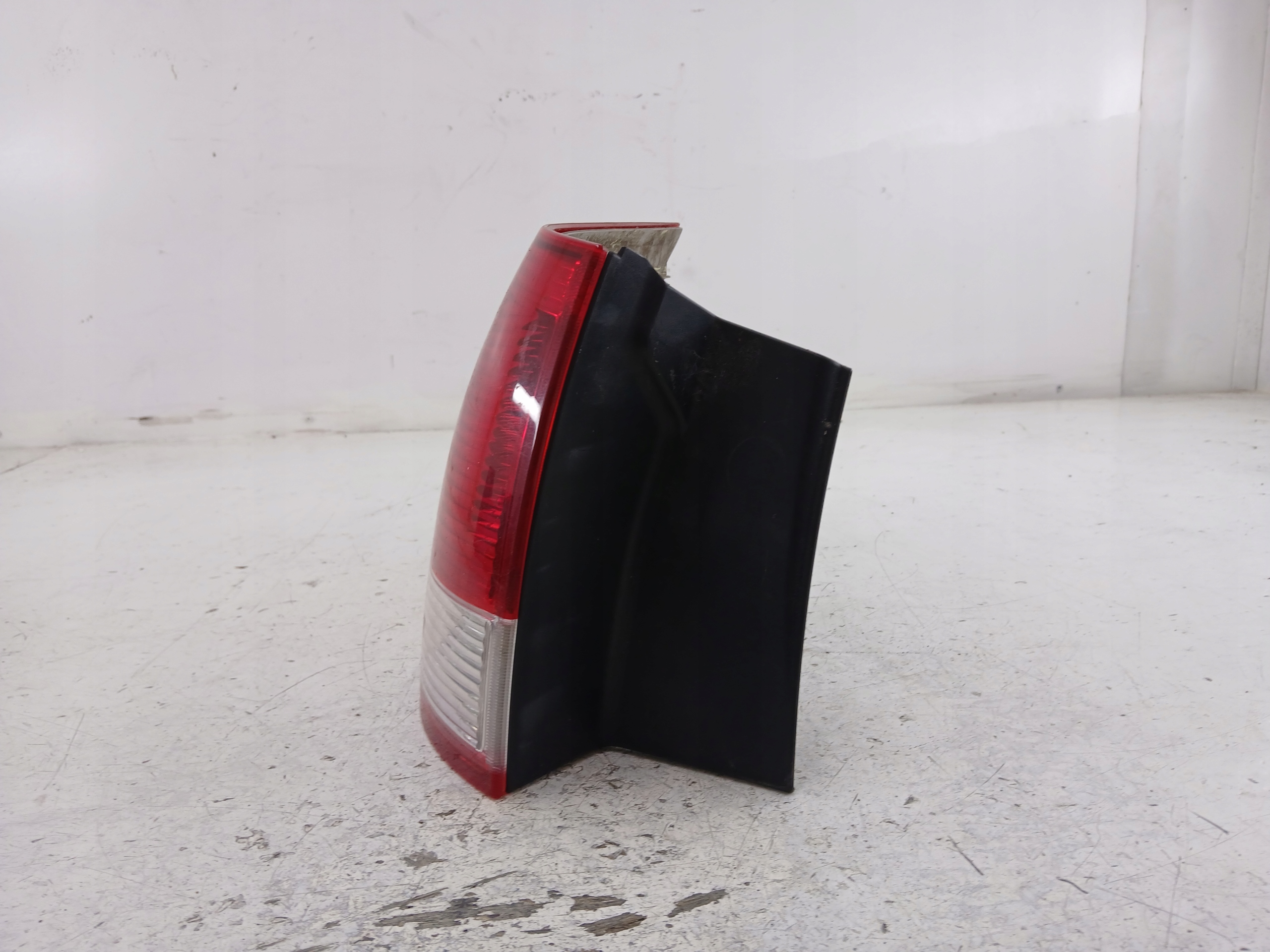 OPEL VECTRA C KOMBI light left rear part