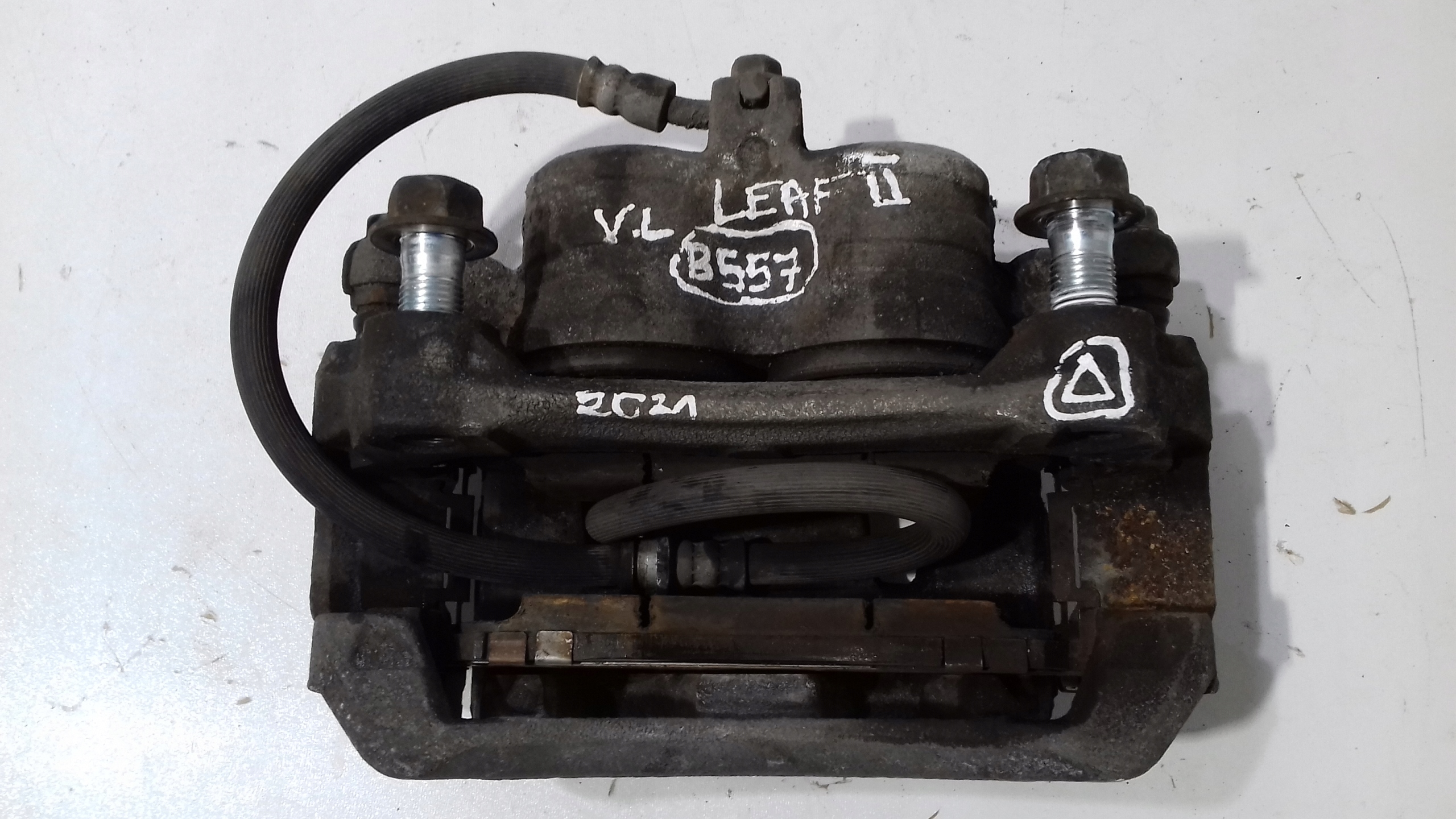 NISSAN LEAF II caliper brake left front