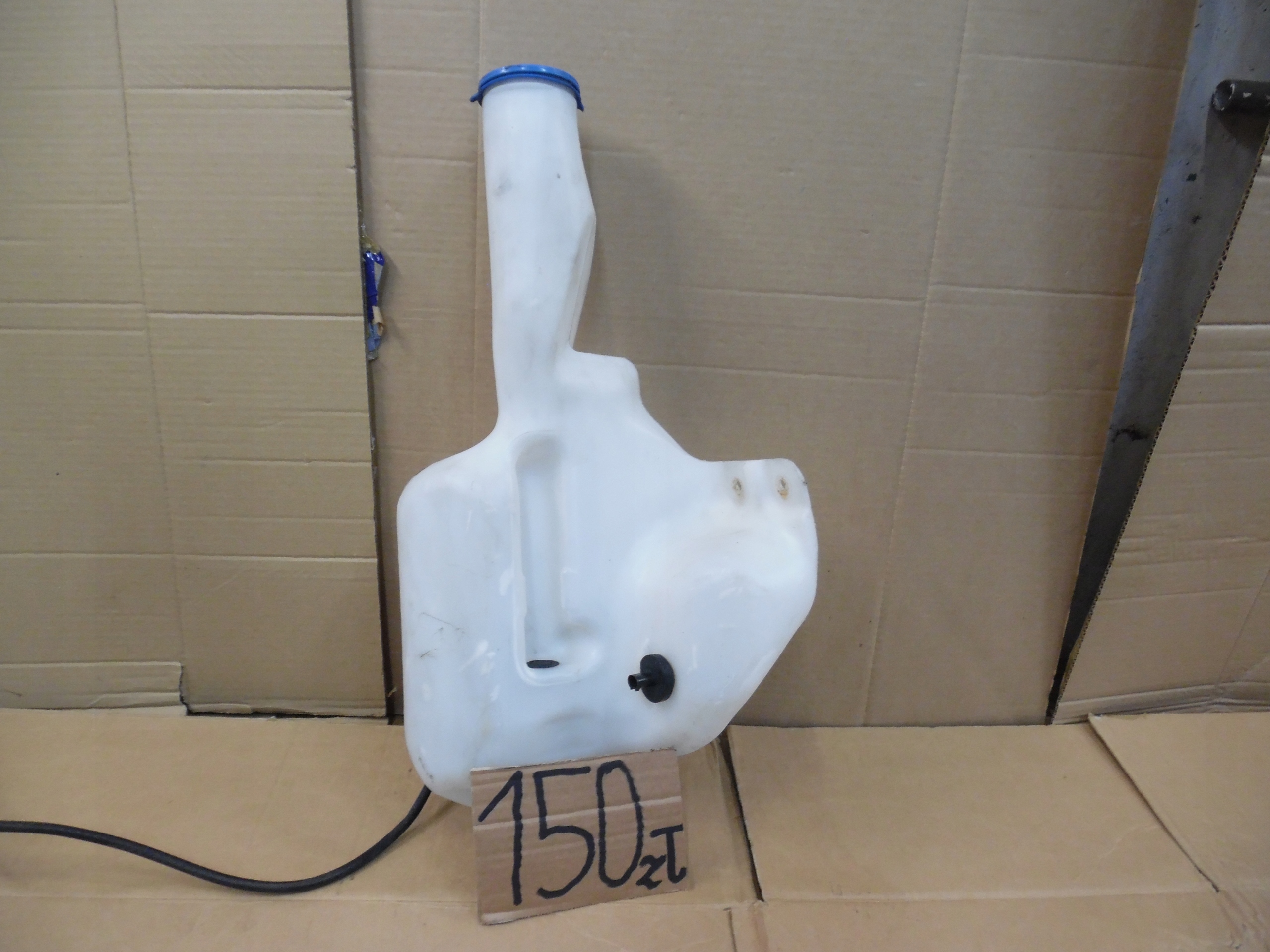 A9068690020 - CRAFTER 06-SPRINTER 906 БАЧОК ОМЫВАТЕЛЯ