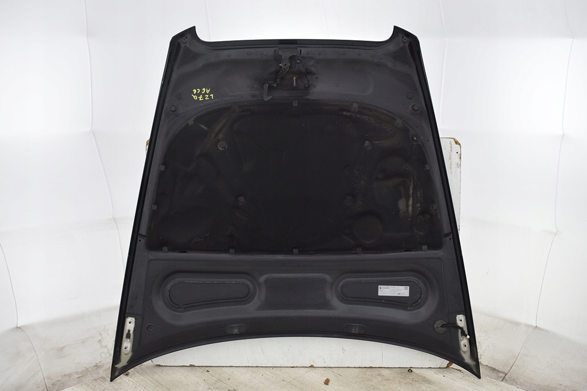 kapota AUDI A6 C6 LZ7Q