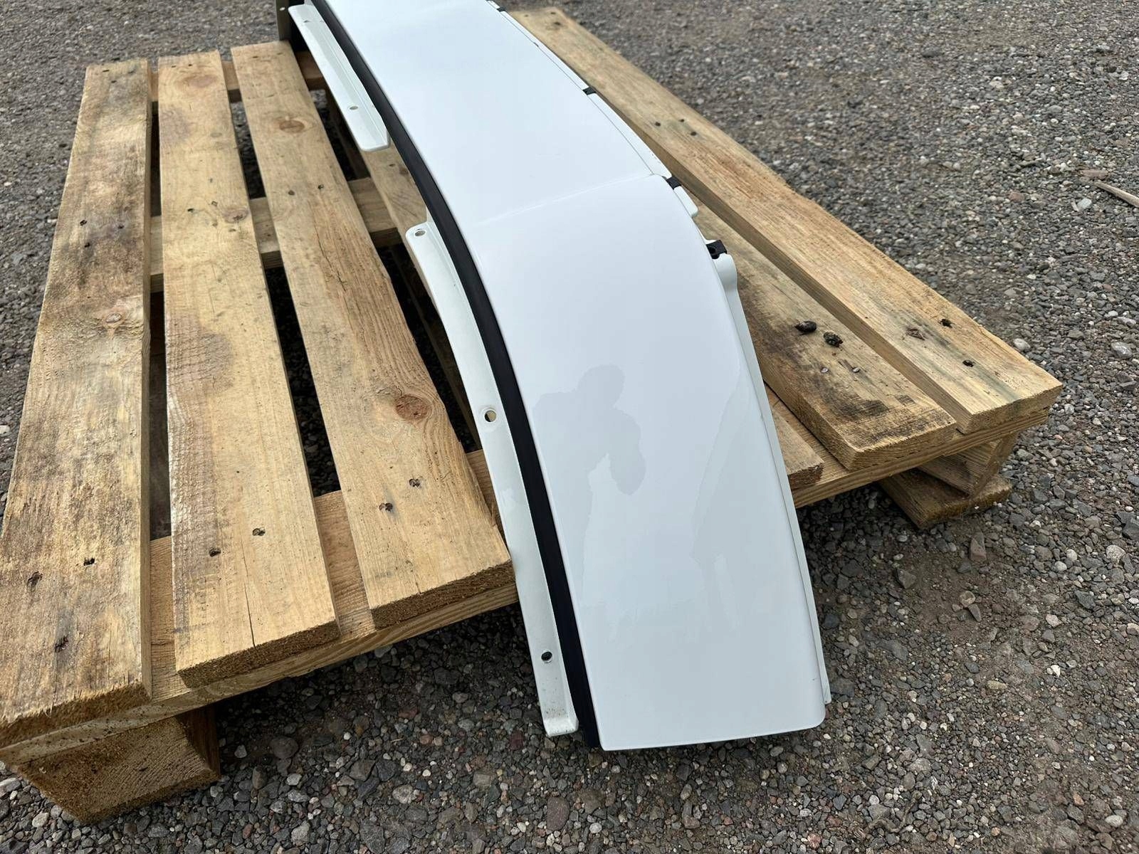 Palak side roofs pillar Chevrolet Corvette C6 2005-2013