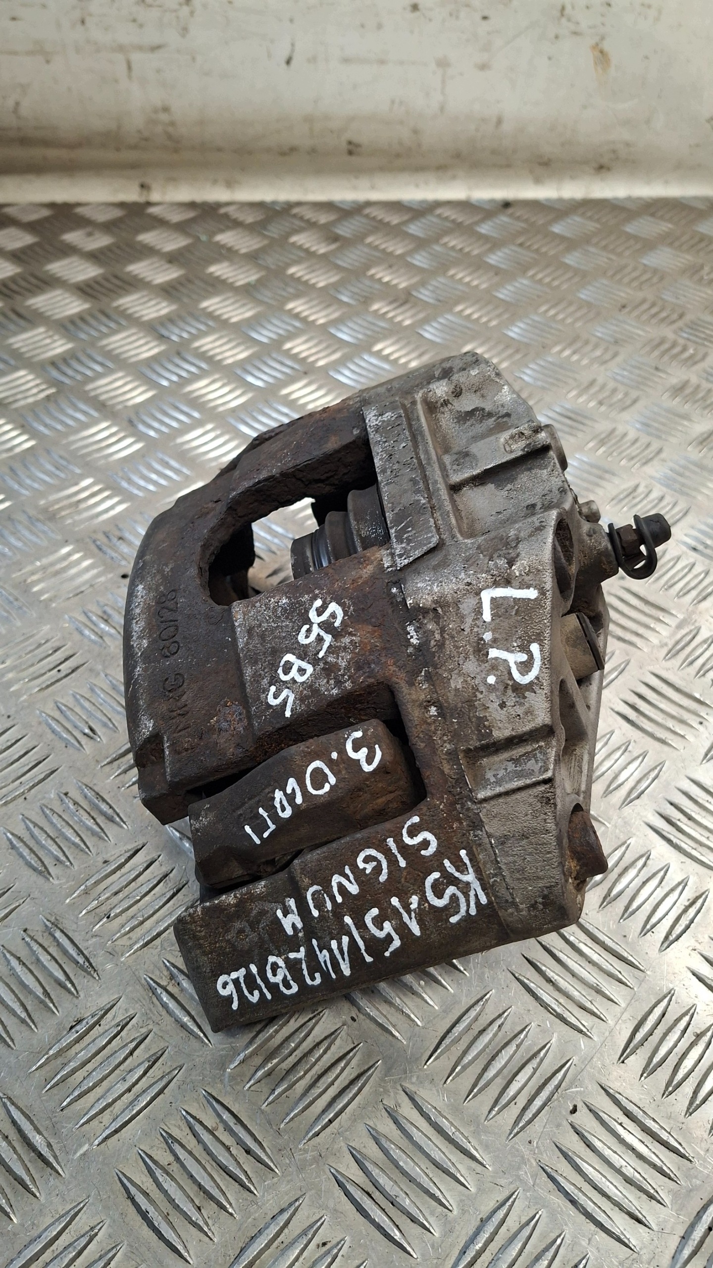 caliper brake left front OPEL SIGNUM 3.0CDTI