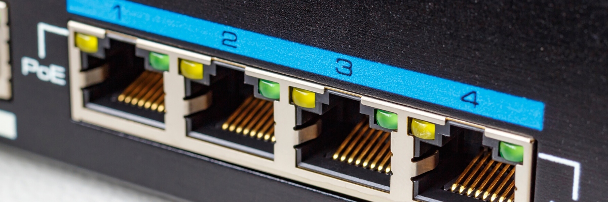 ZESTAW MONITORINGU IPCAM-B4 HIKVISION POE ZEWNĘTRZNY 4MP 2K IR30M 2 KAMERY Technologia IP