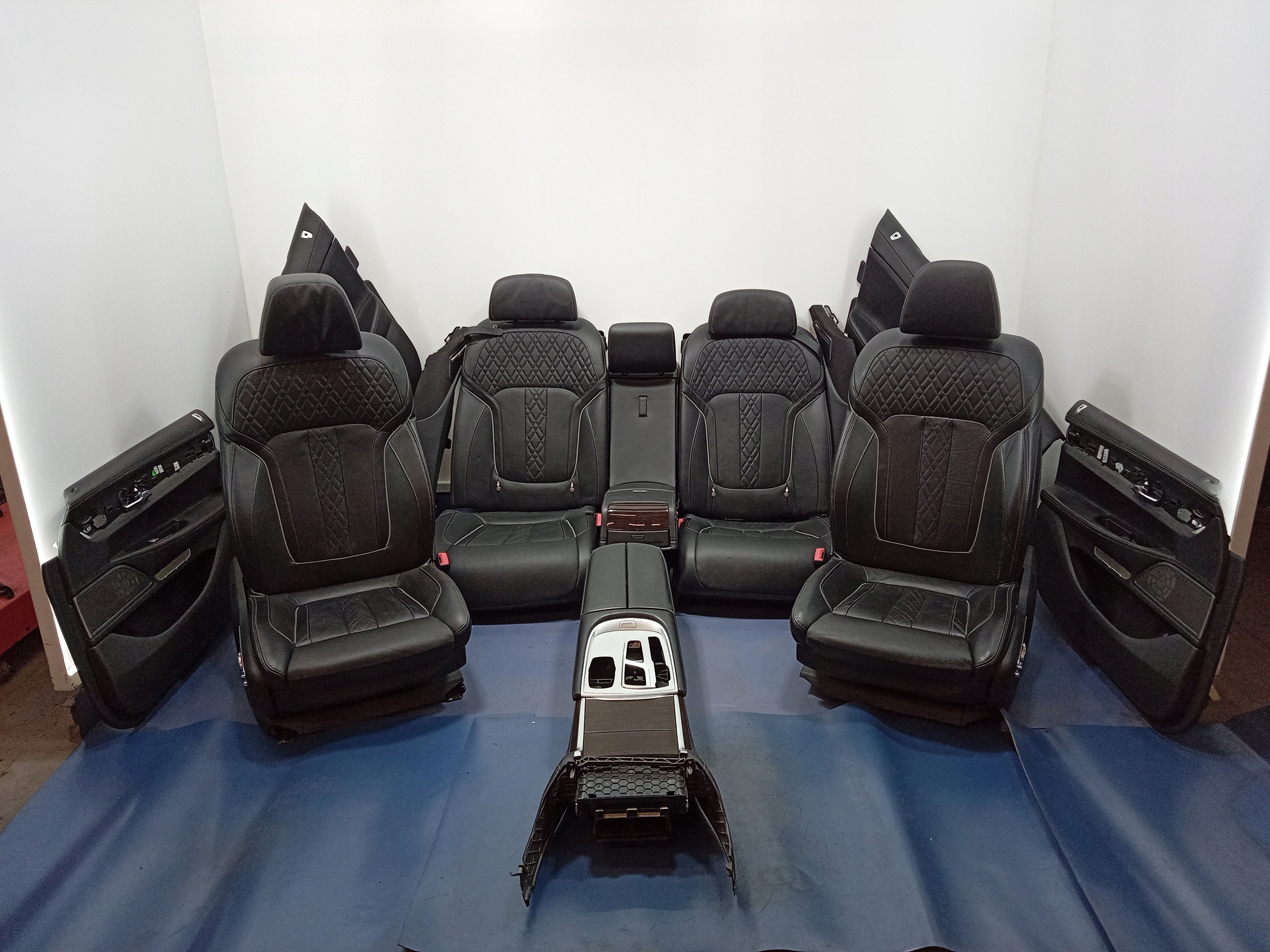 BMW 7 G12 сидіння диван боковини наппа Шварц НАСВ