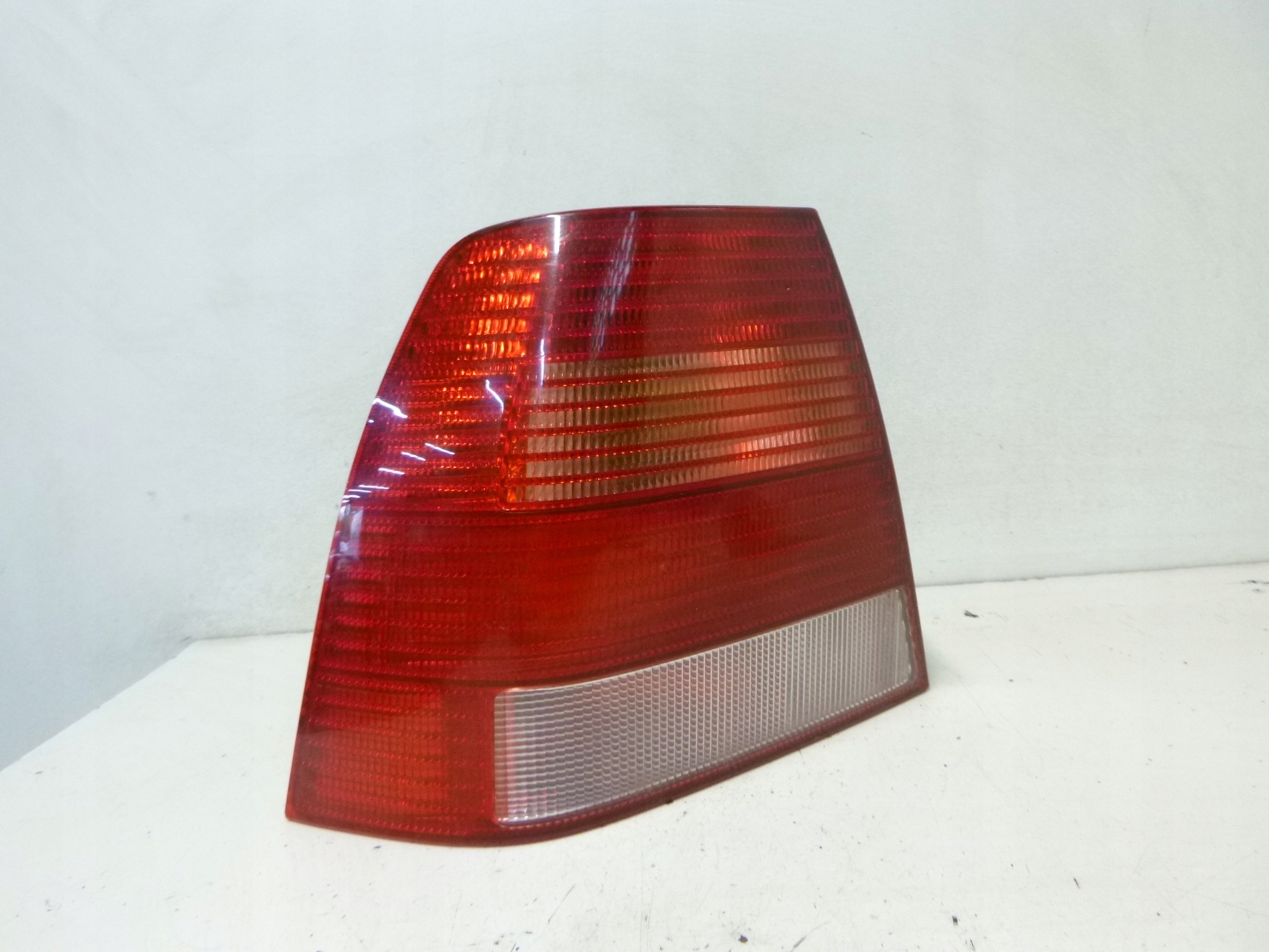 light rear Volkswagen Bora 1999r. sedan
