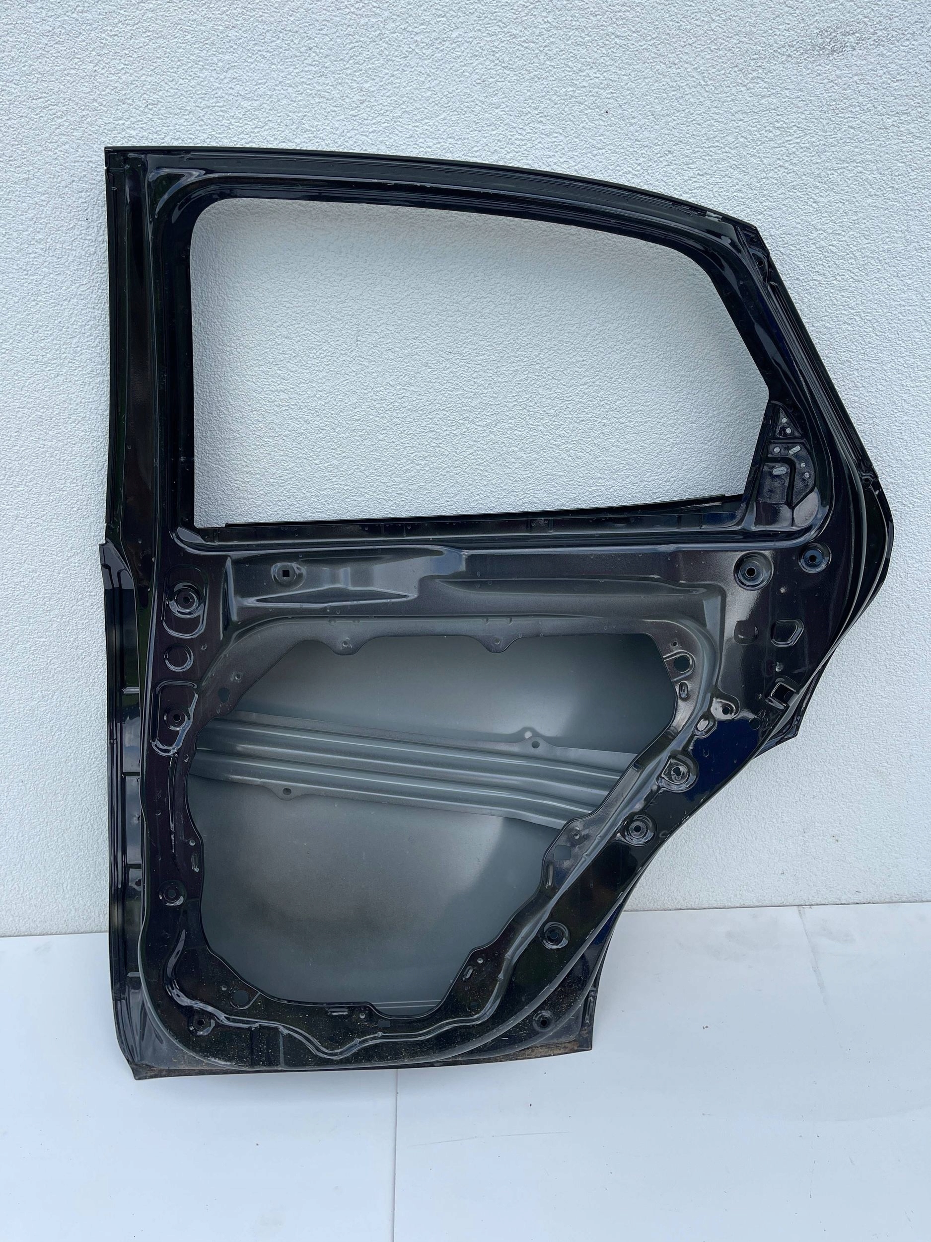 door rear part rear. right KIA X-CEED XCEED 18