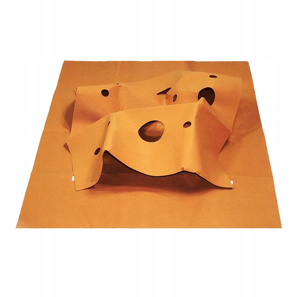 Levně Štěně prokouslo polouzavřený tunel, škrabadlo a tunel v škrabadle pro kočky.