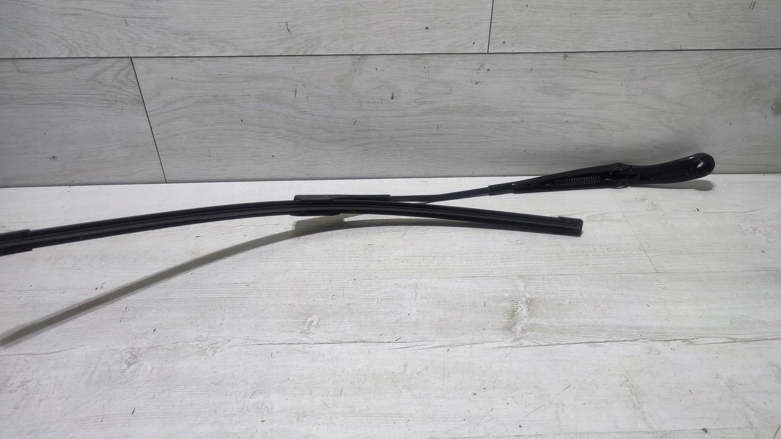 wiper arm left Alfa Romeo Giulia