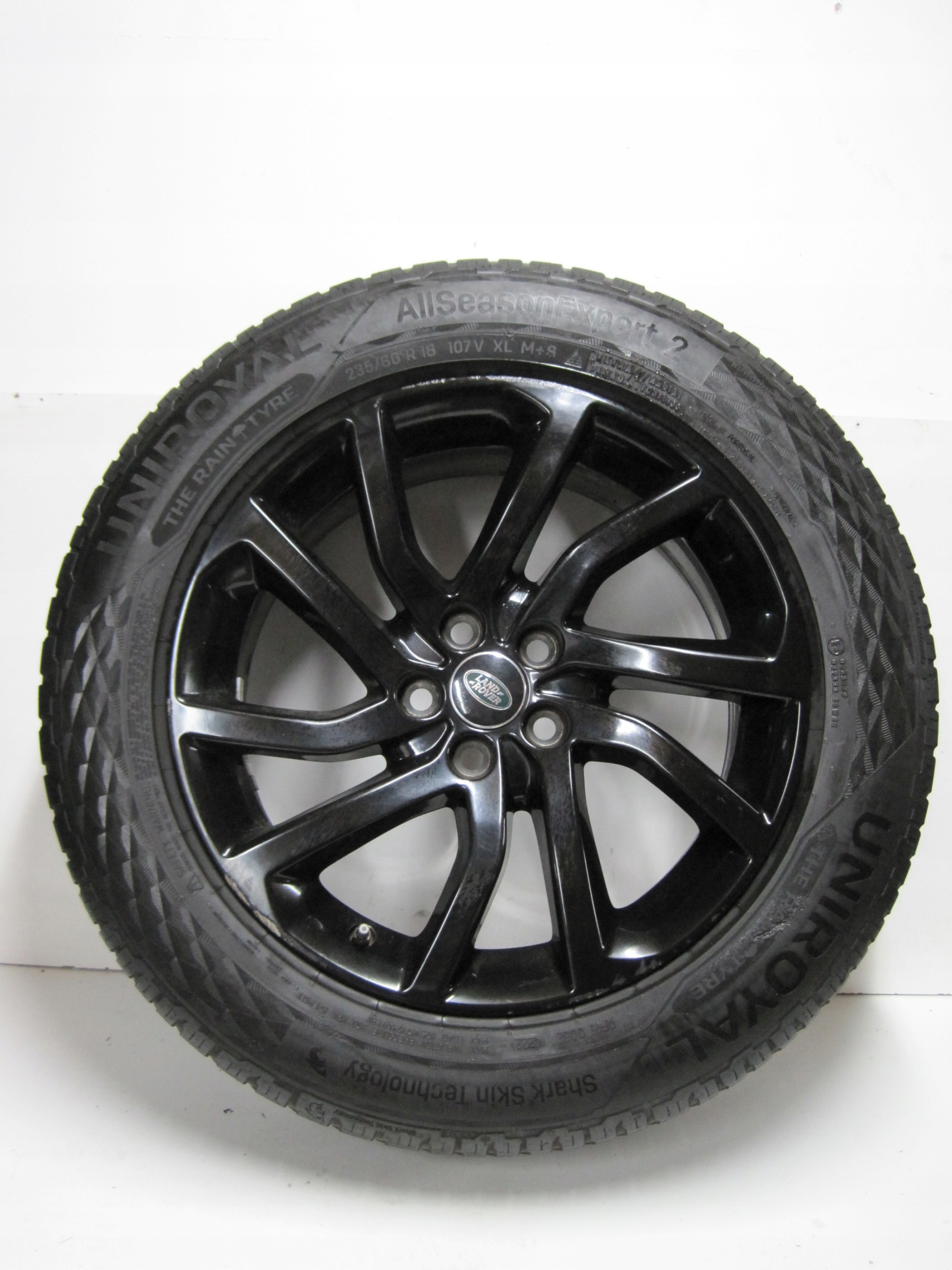 wheels discs tyres Discovery Sport R18 M+S 7 5 MM