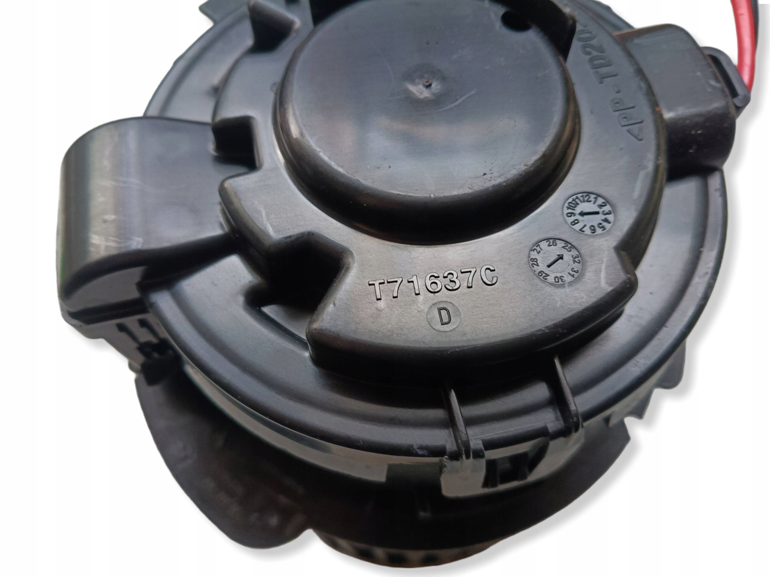 heating air conditioning devices Opel Astra L T71637C