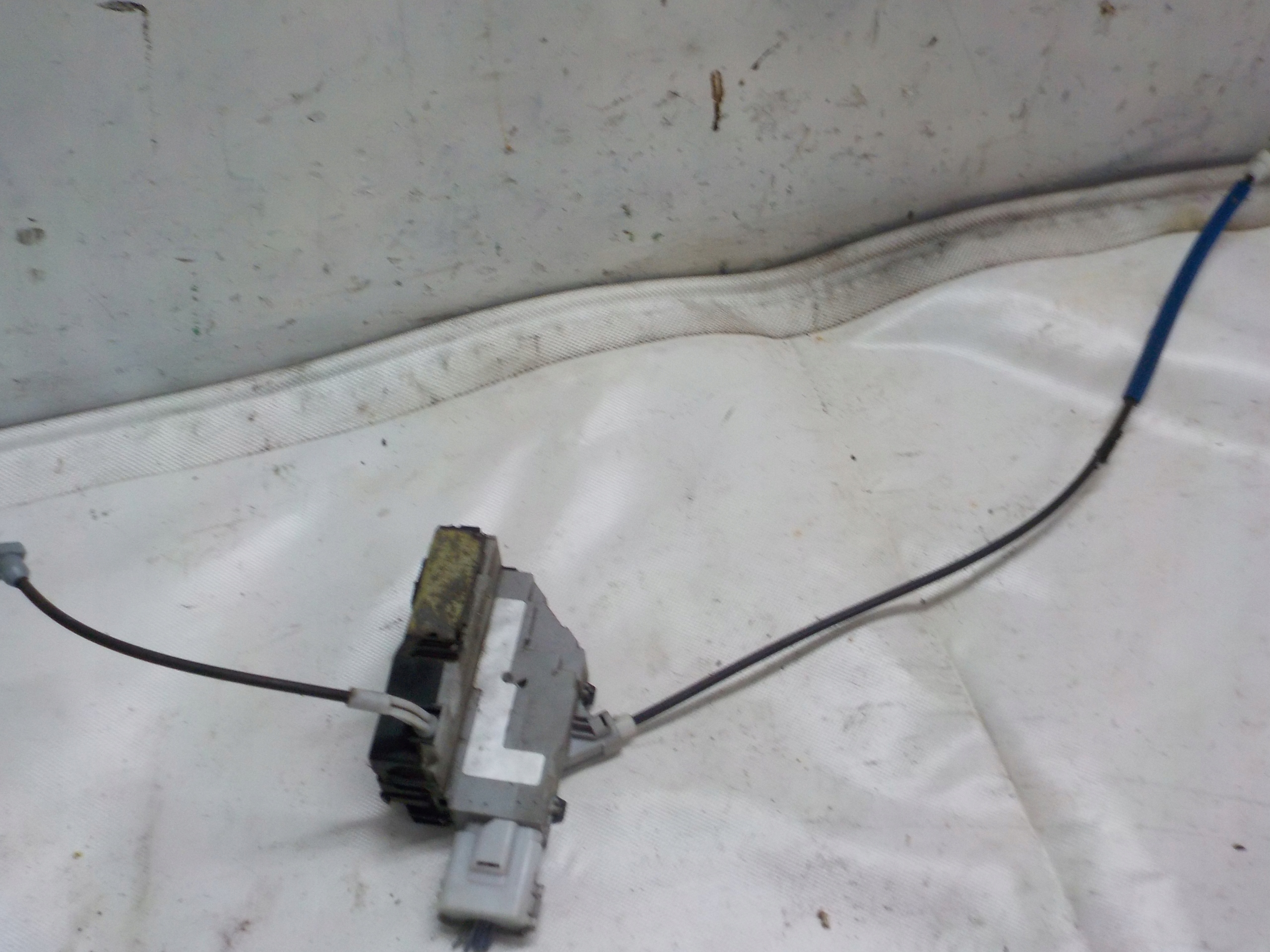 PEUGEOT 407 LINKA ZAMKA TYŁ