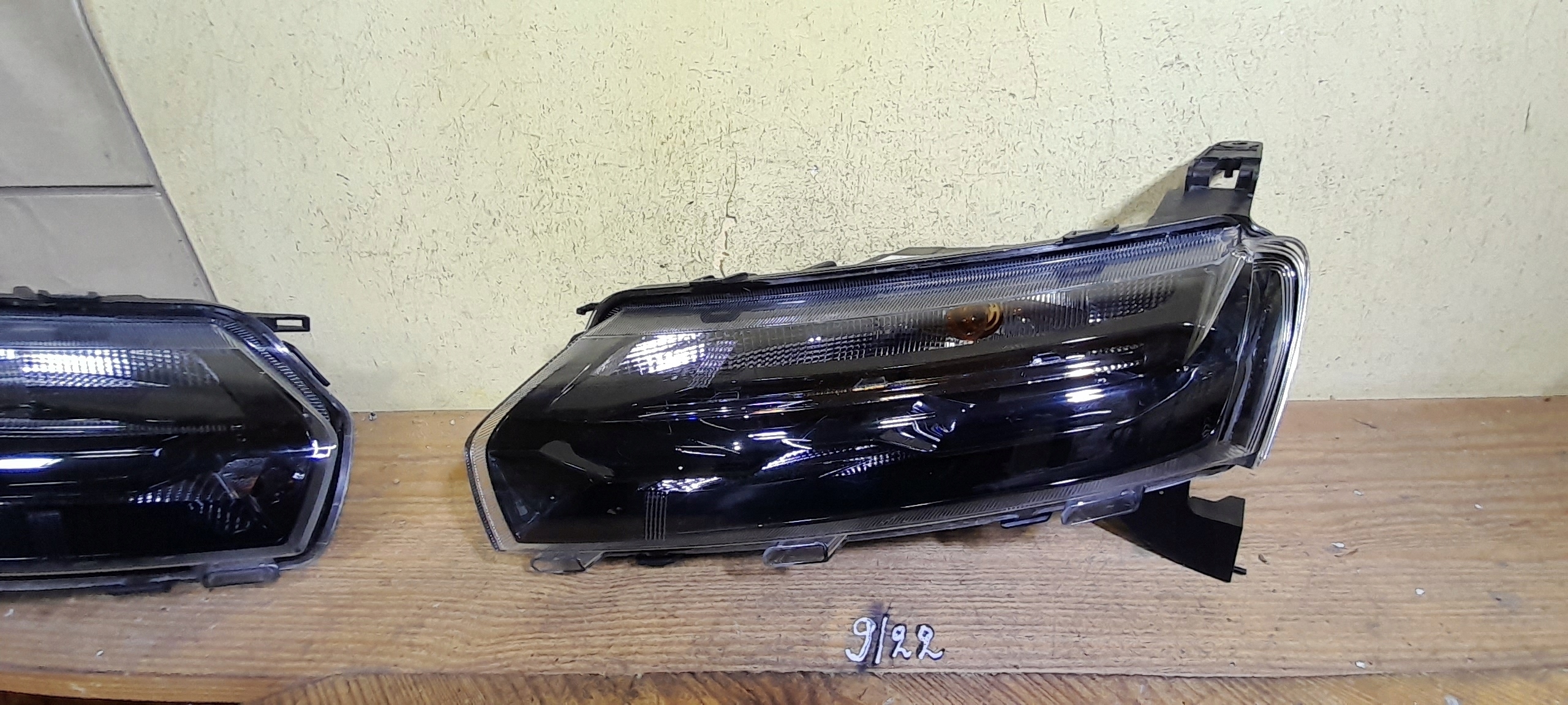 Dacia SPRING передний левый led европа поворотник