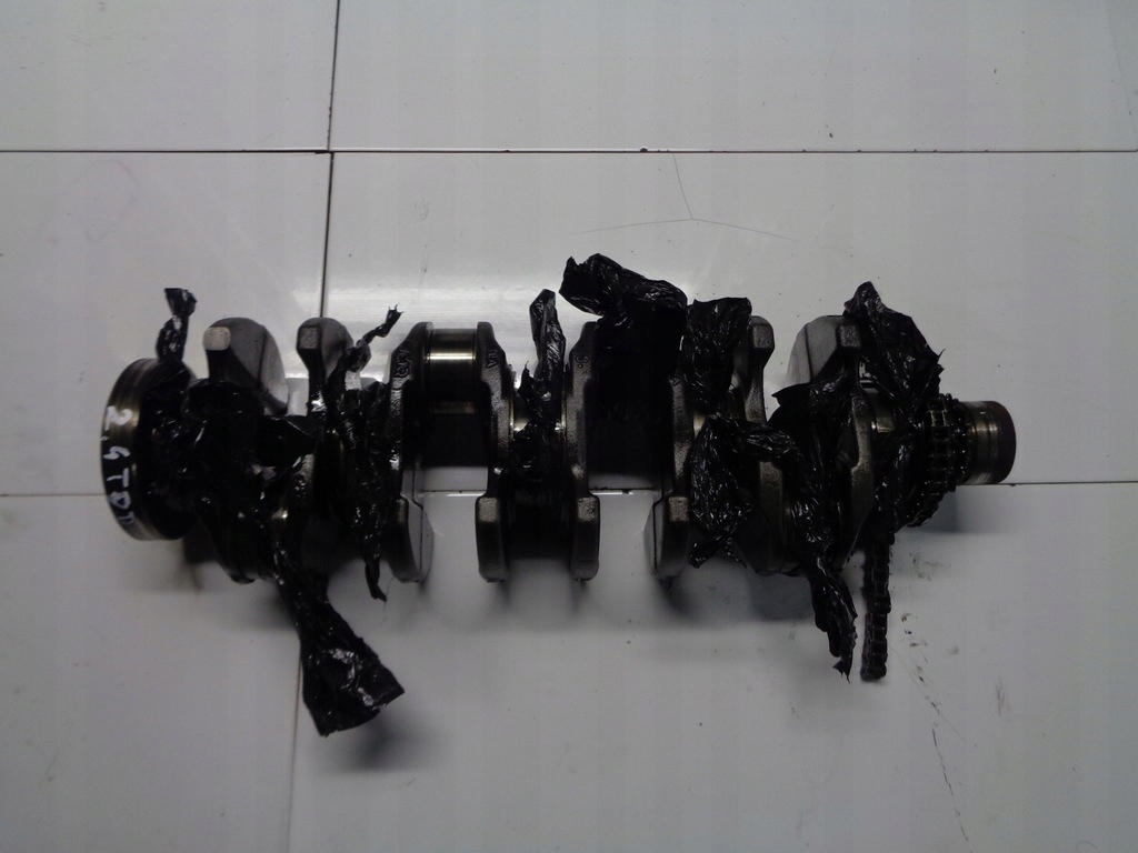 FORD TRANSIT MK6 2.4TDDI WAŁ KORBOWY PANEWKI