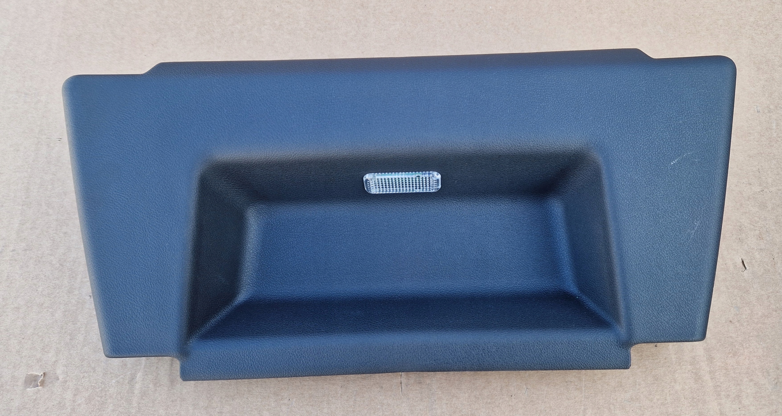 cover spoiler seat light VW T6 MULTIIVAN 7H0881697B as new original