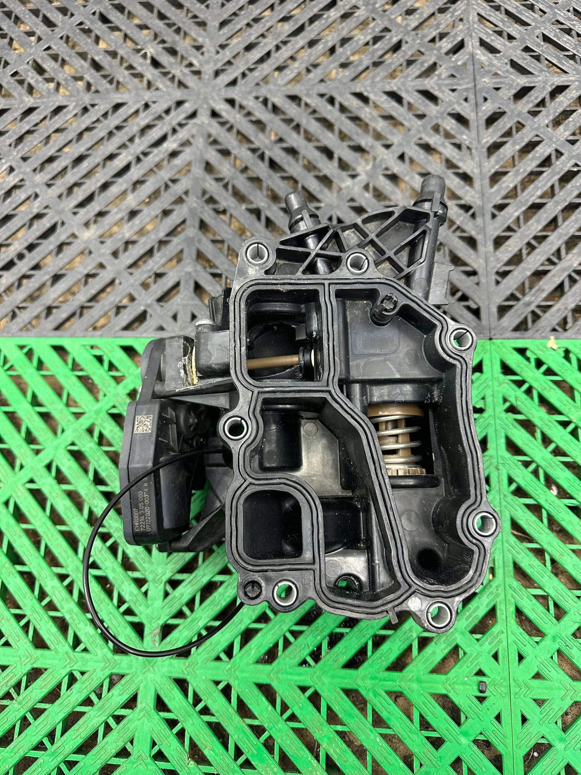 termostat BMW 3 G20 G21 8596107