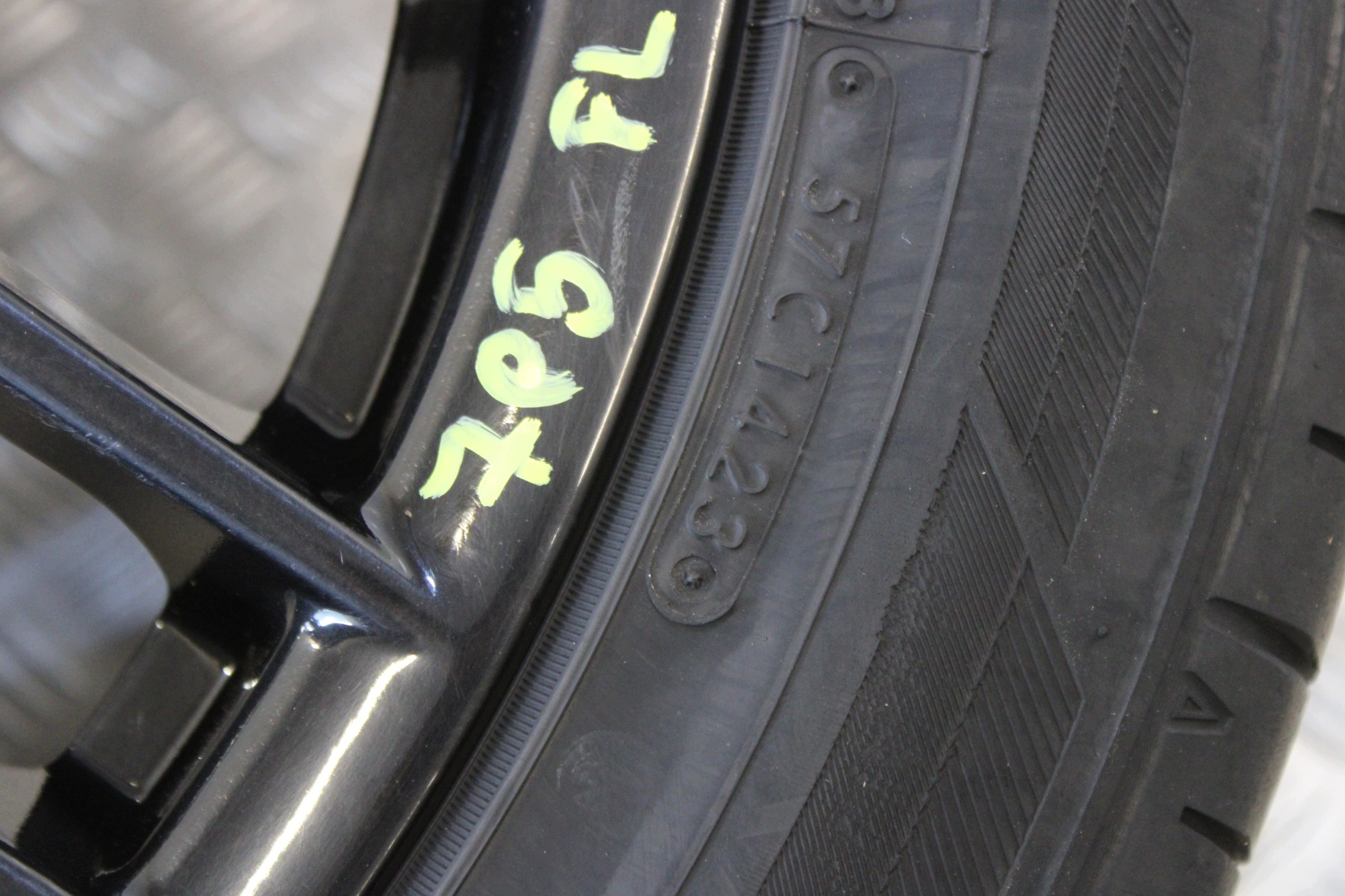 ruote CERCHI CERCHI RUOTE 275/45 R20 PORSCHE CAYENNE II 2 7P5 LIFT