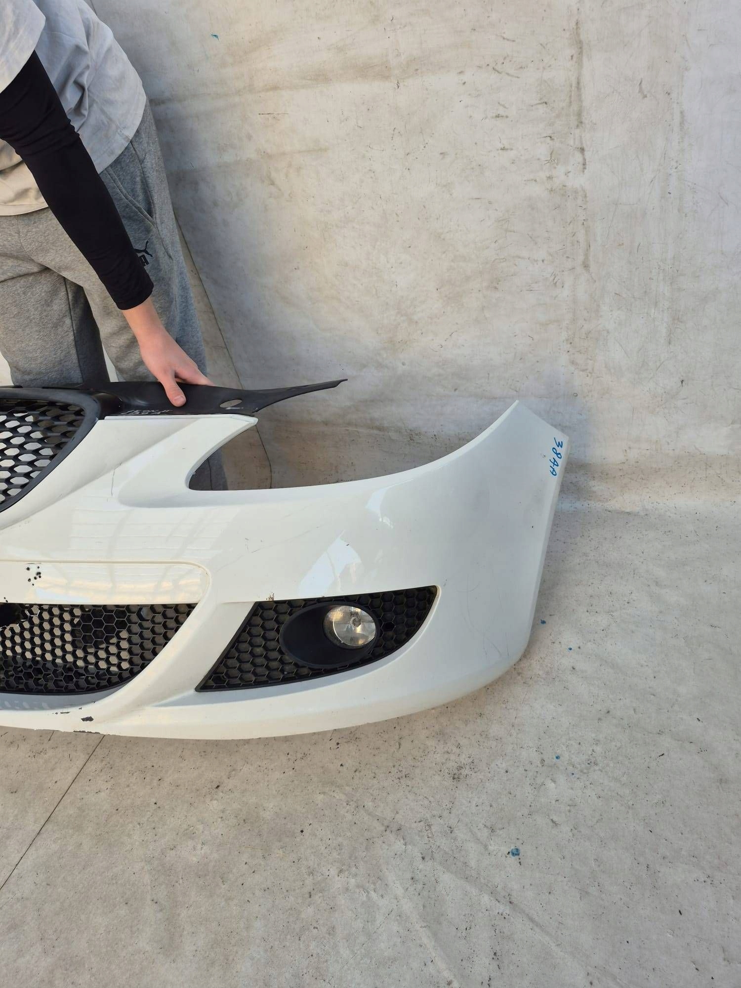 SEAT LEON II 1P0 05-08 bumper front front 1P0807221